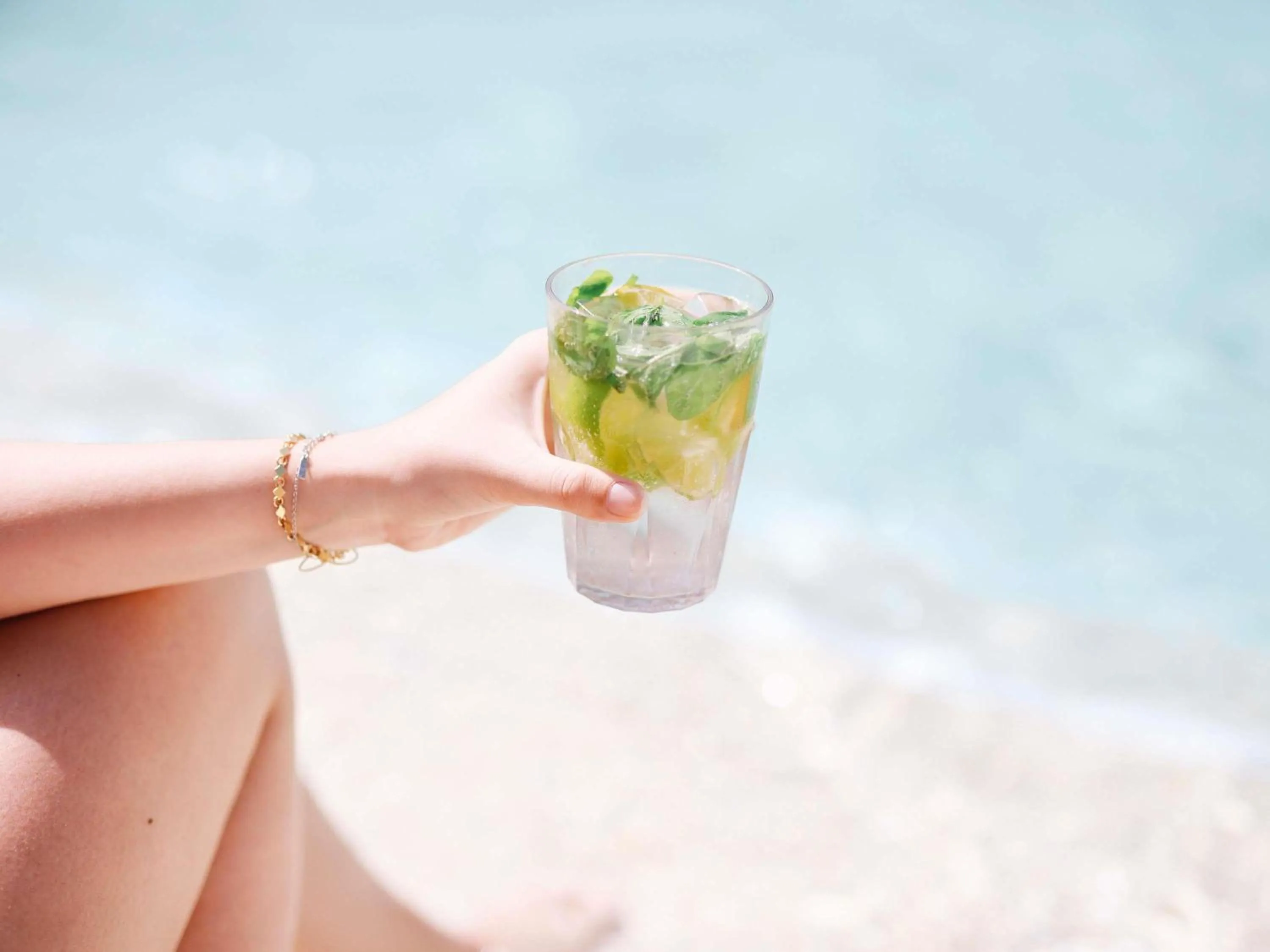 Lounge or bar in ibis Aix en Provence