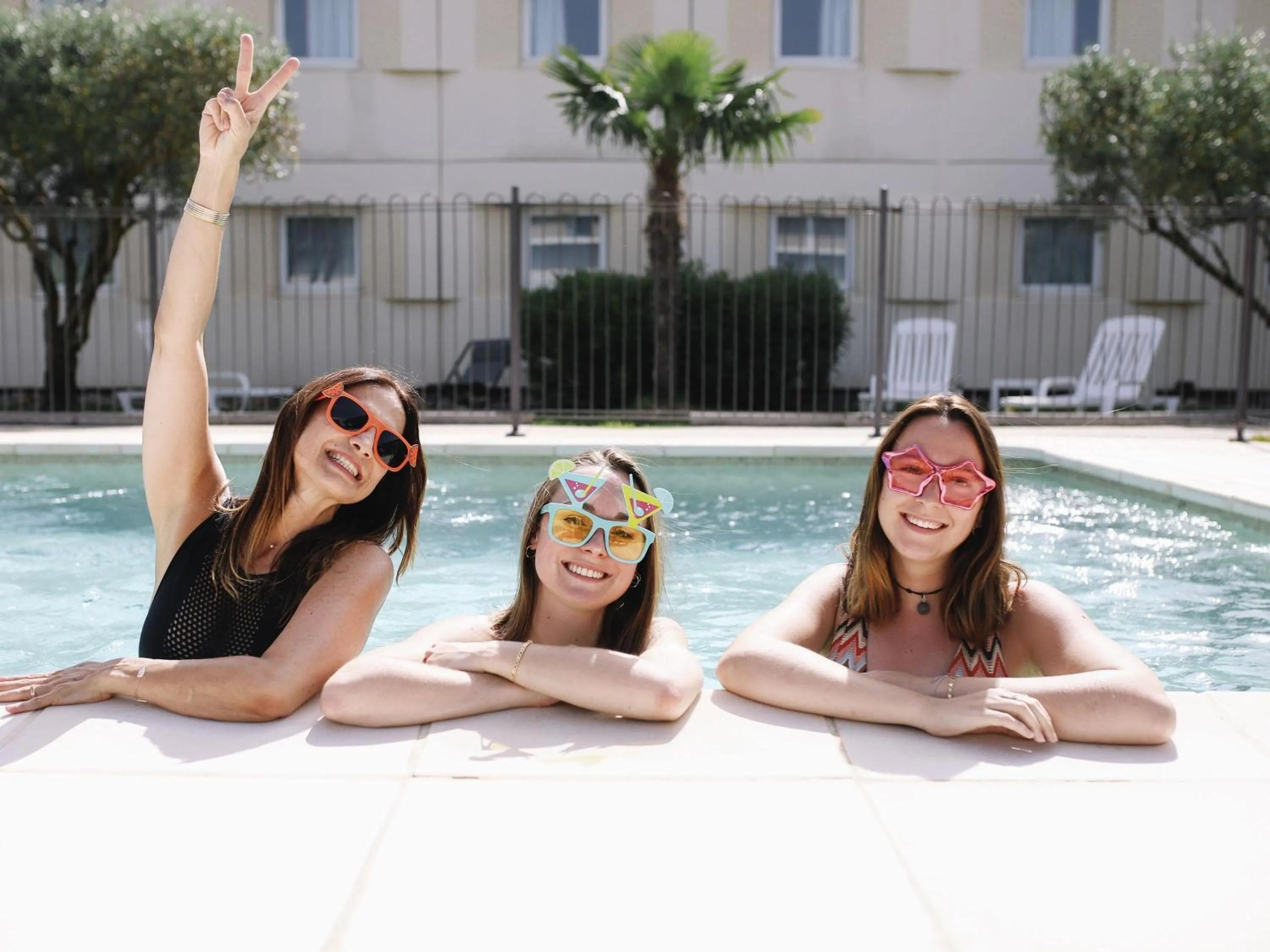 Pool view in ibis Aix en Provence