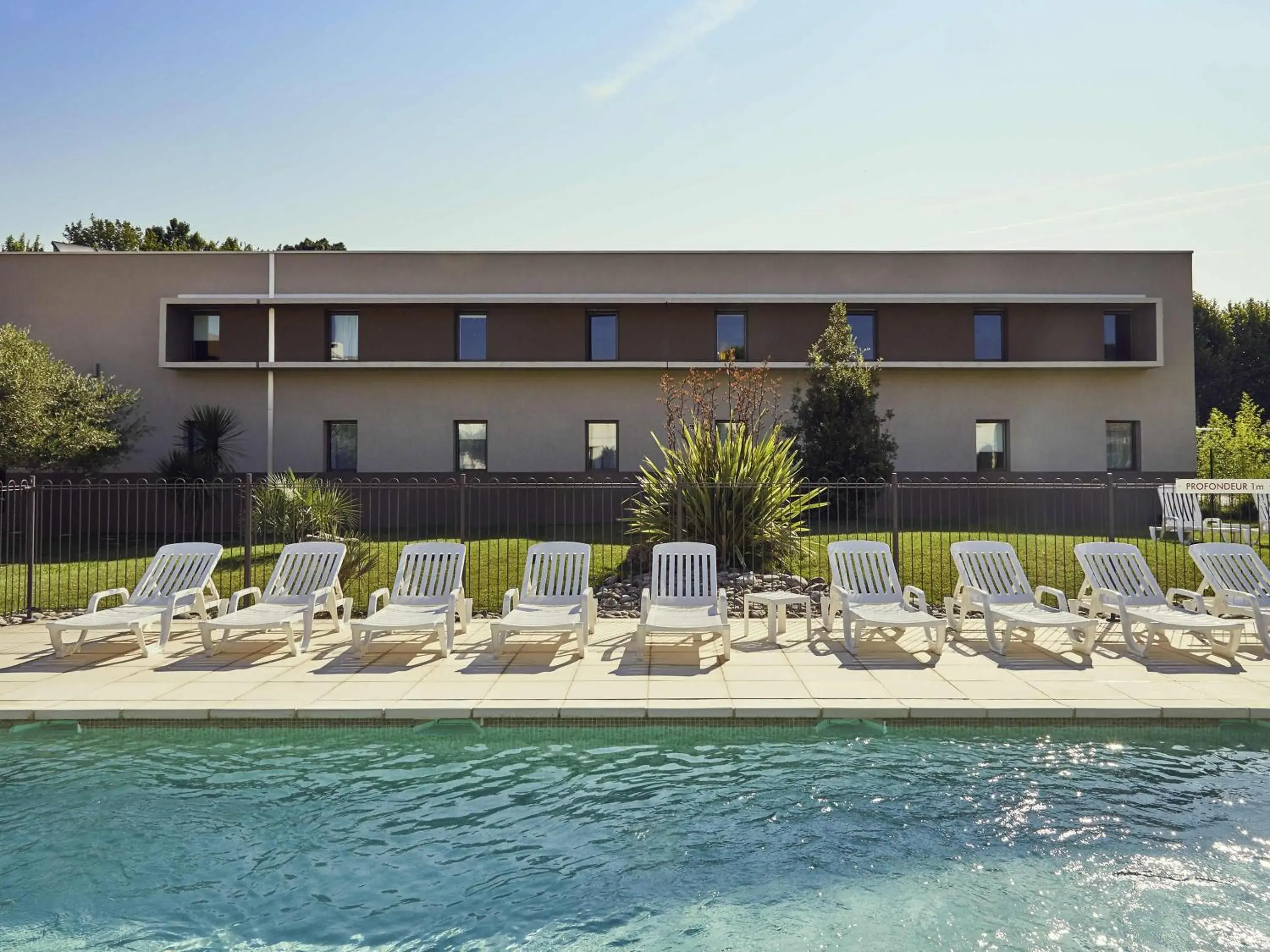 Pool view in ibis Aix en Provence Pool view in ibis Aix en Provence