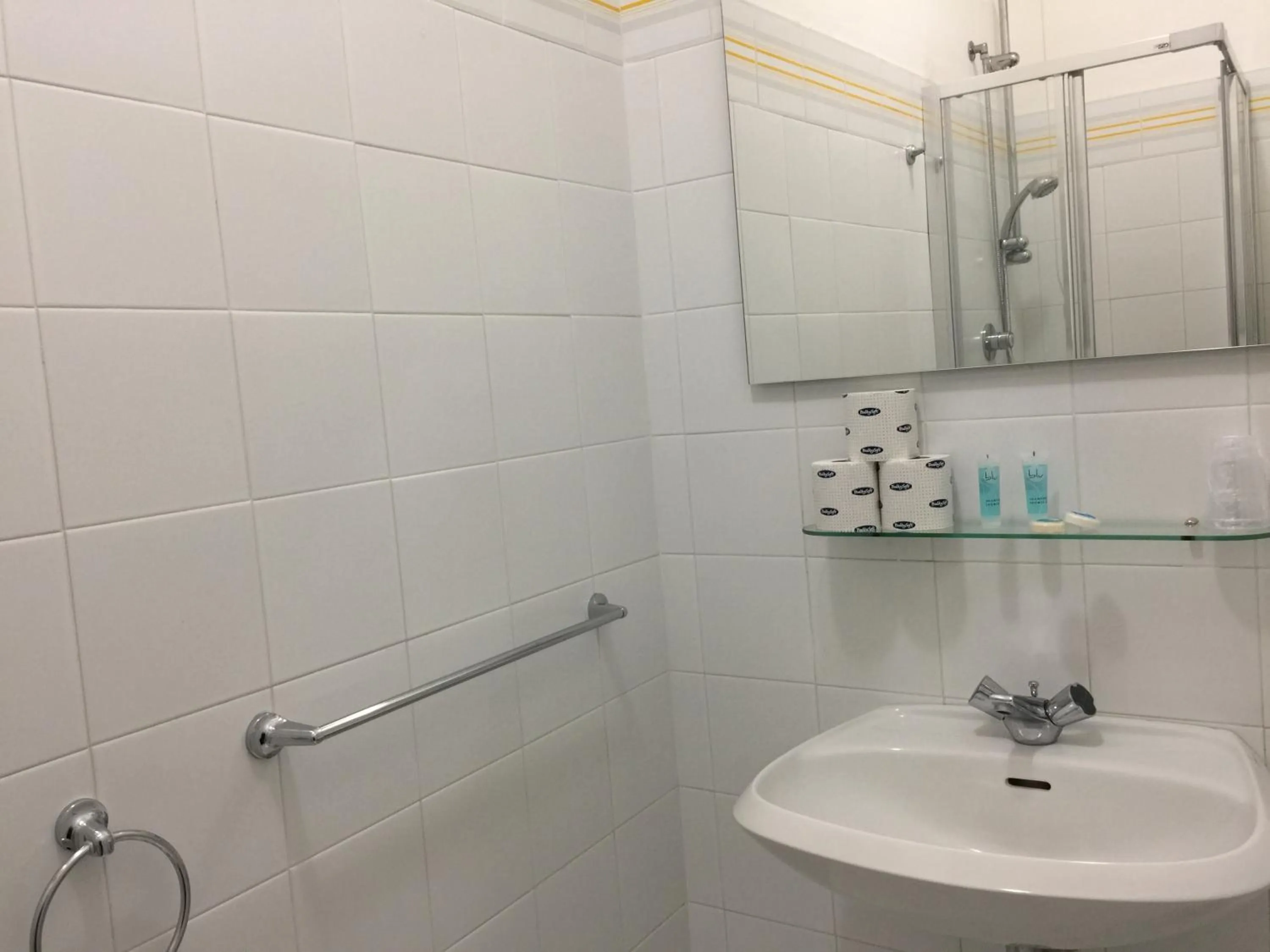 Bathroom in Hotel Castelsardo Domus Beach