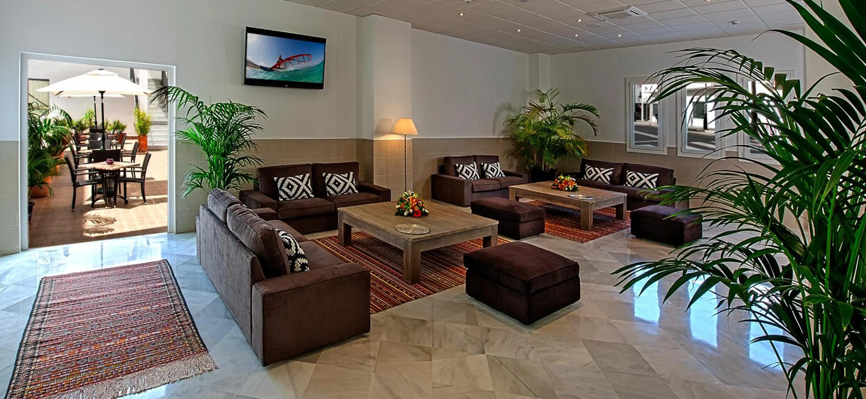 Communal lounge/ TV room in Hostal Tarifa -Recepcion abierta las 24h-