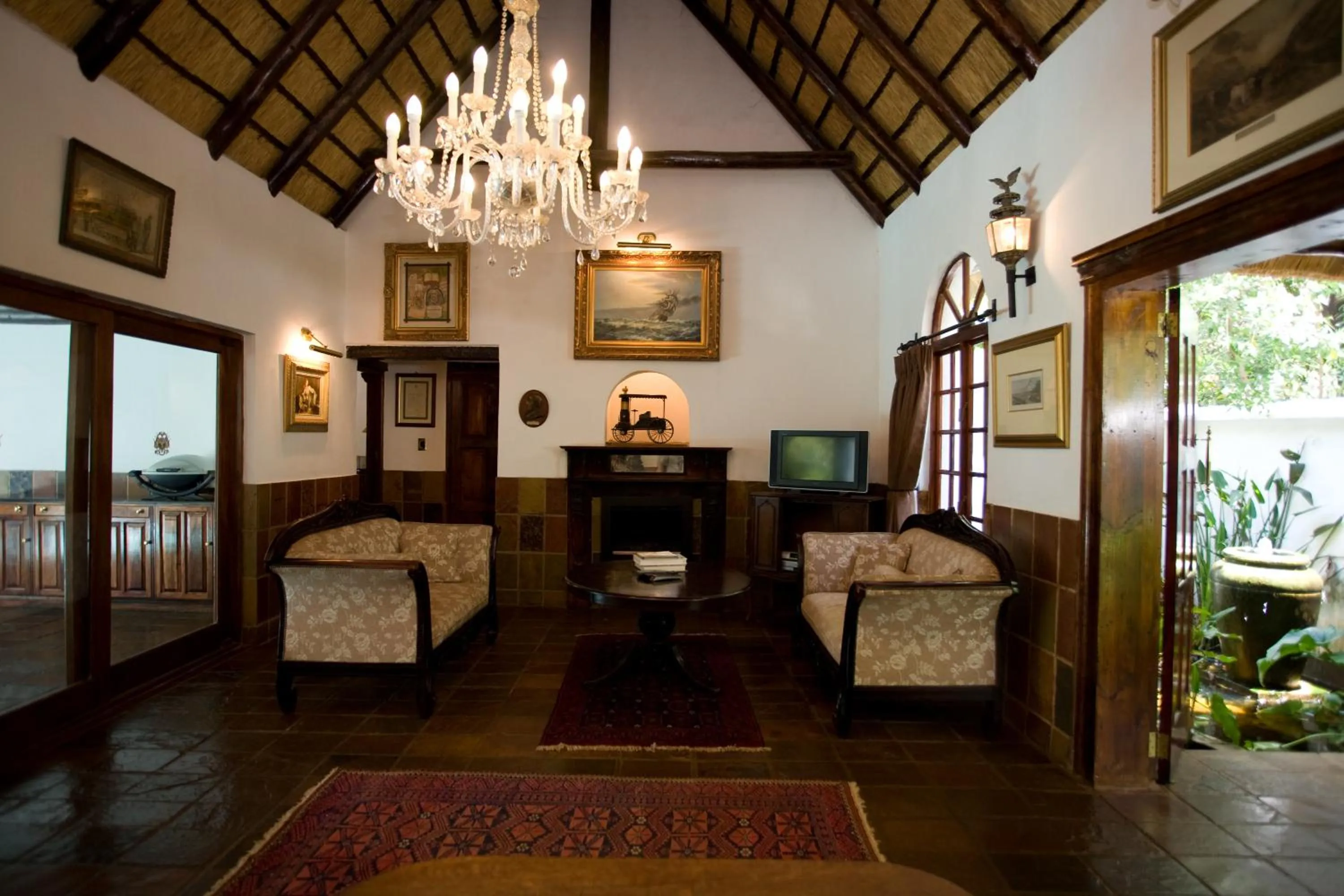 Living room in Kedar Heritage Lodge, Conference Centre & Spa