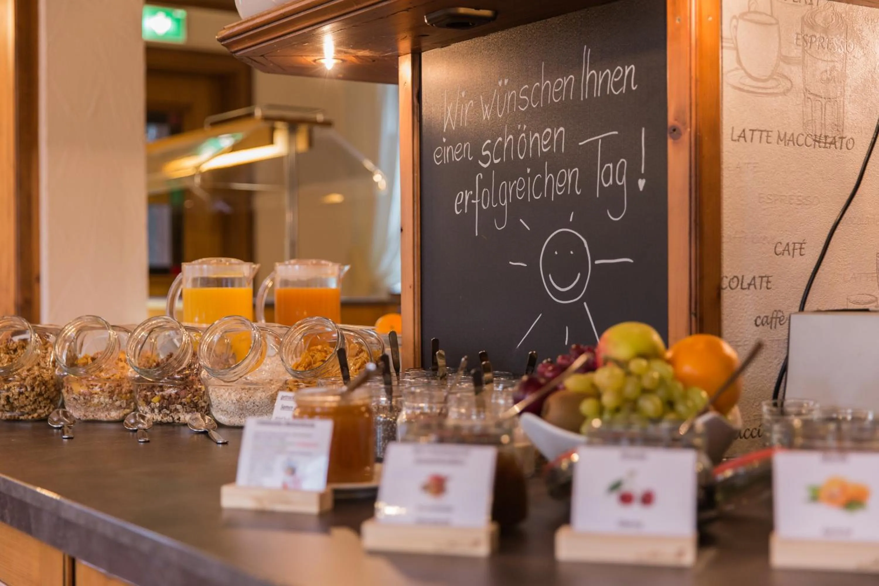 Buffet breakfast in Fränkischer Hof