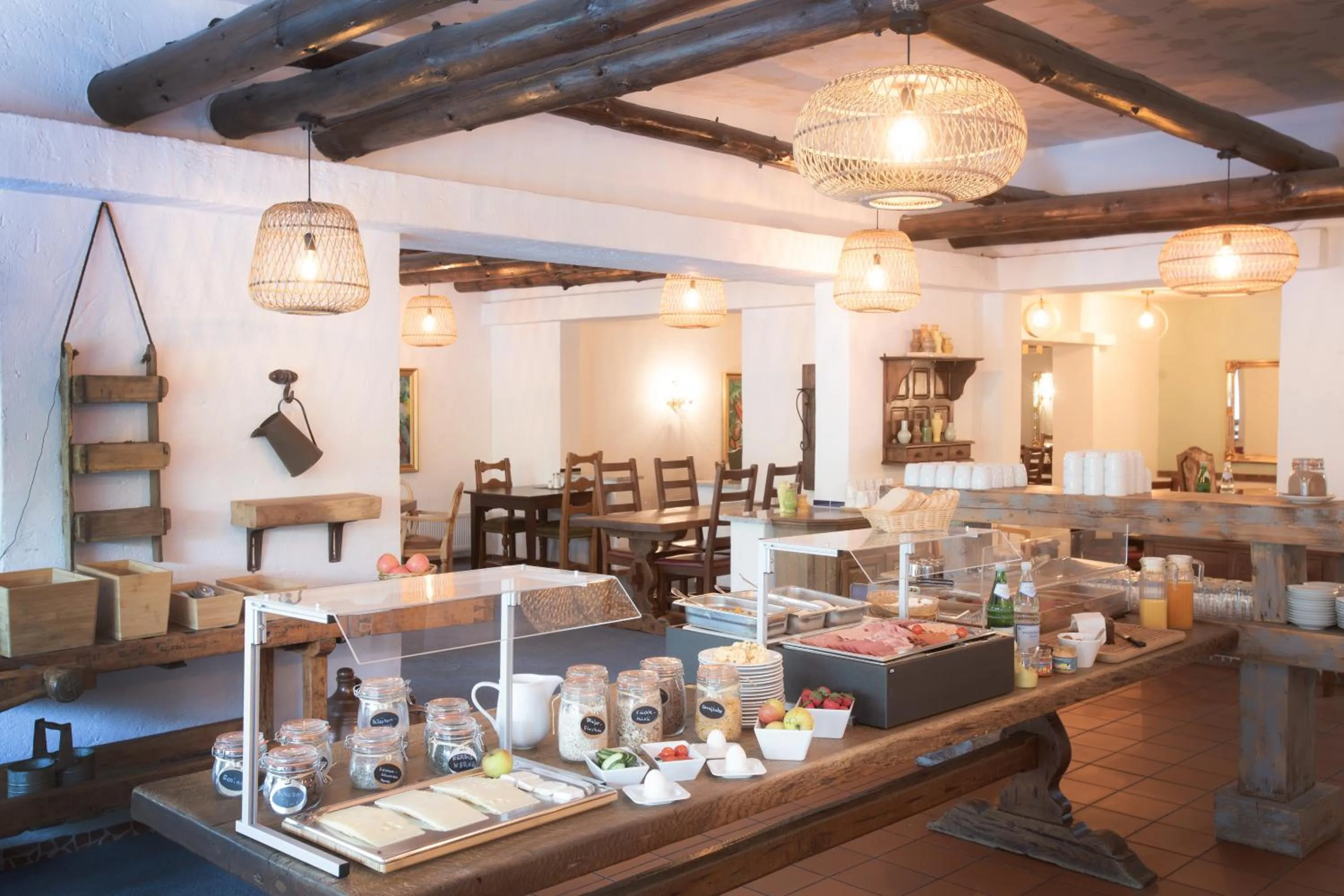 Breakfast in Elan Hotel