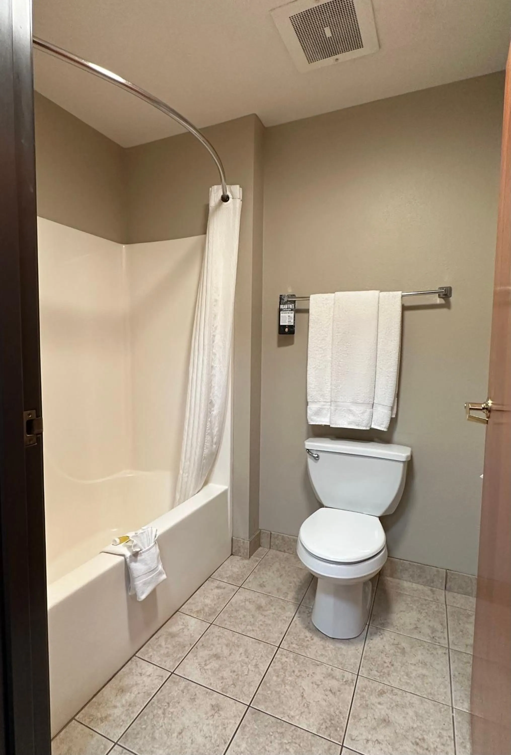 Bathroom in Super 8 by Wyndham Union