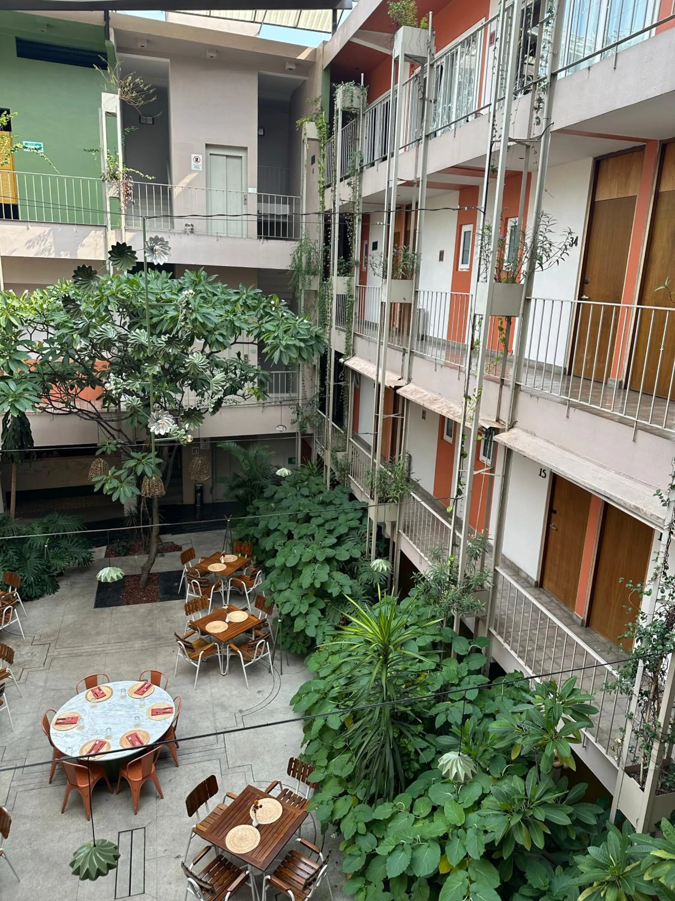 Flor de Mayo Hotel & Restaurant