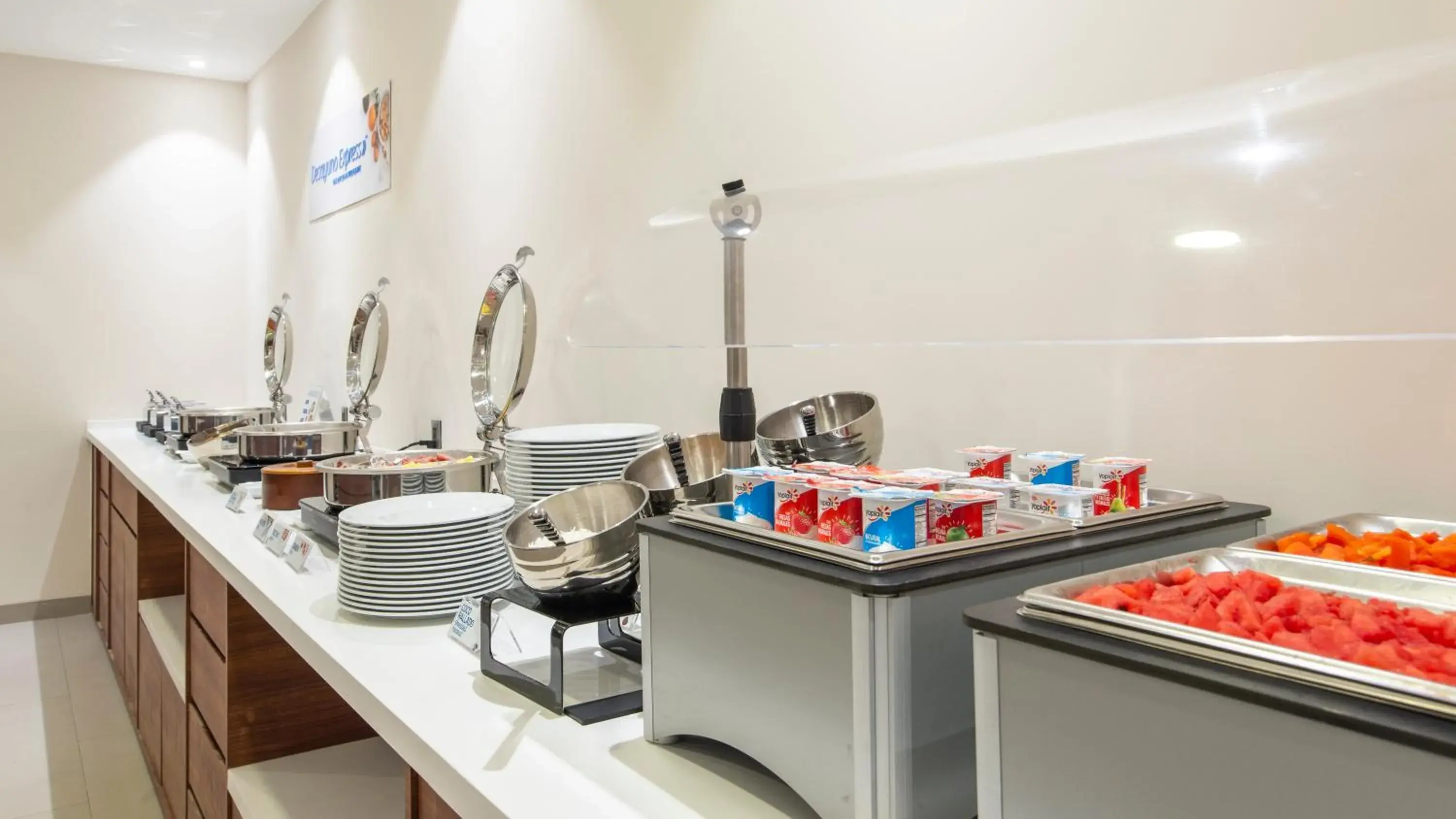 Breakfast in Holiday Inn Express - Mexico Basilica by IHG Breakfast in Holiday Inn Express - Mexico Basilica by IHG