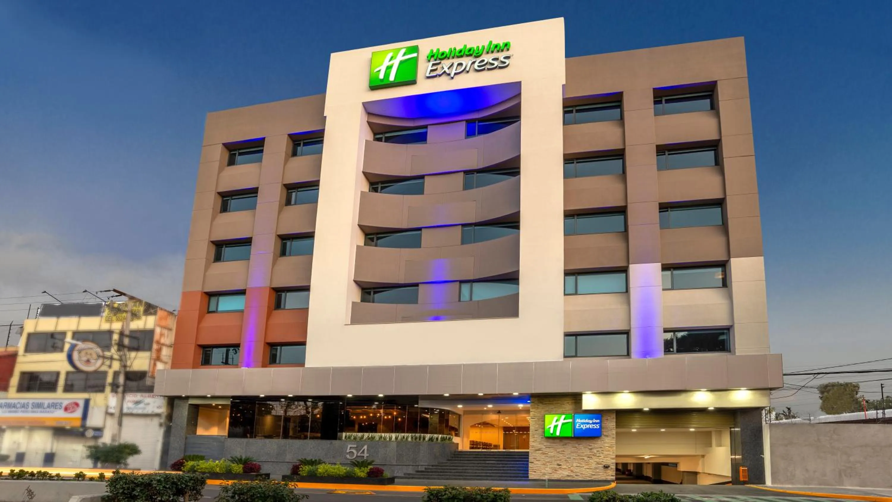 Property building in Holiday Inn Express - Mexico Basilica by IHG