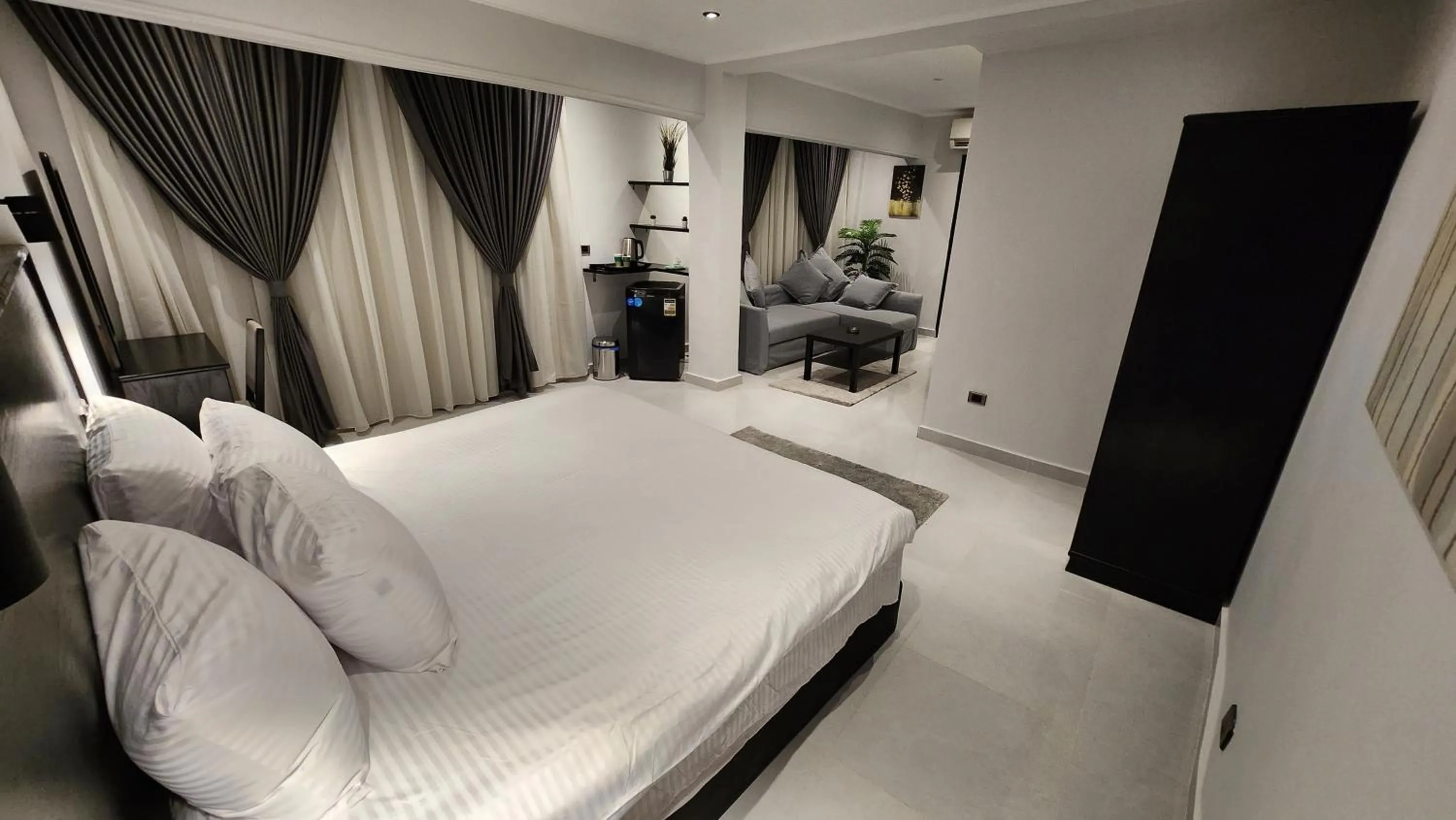 Bed in Helio Cairo Hotel