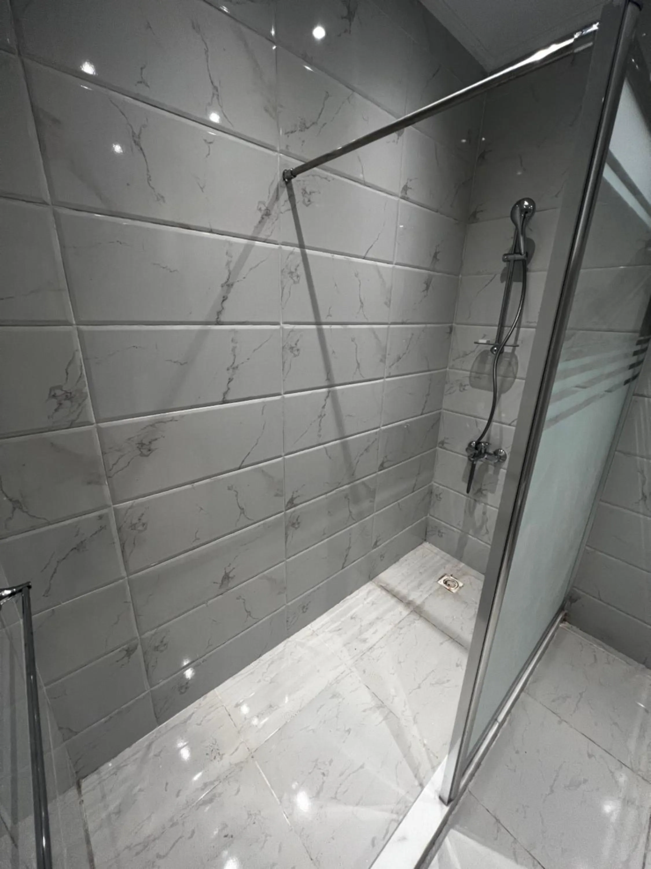 Shower in Helio Cairo Hotel