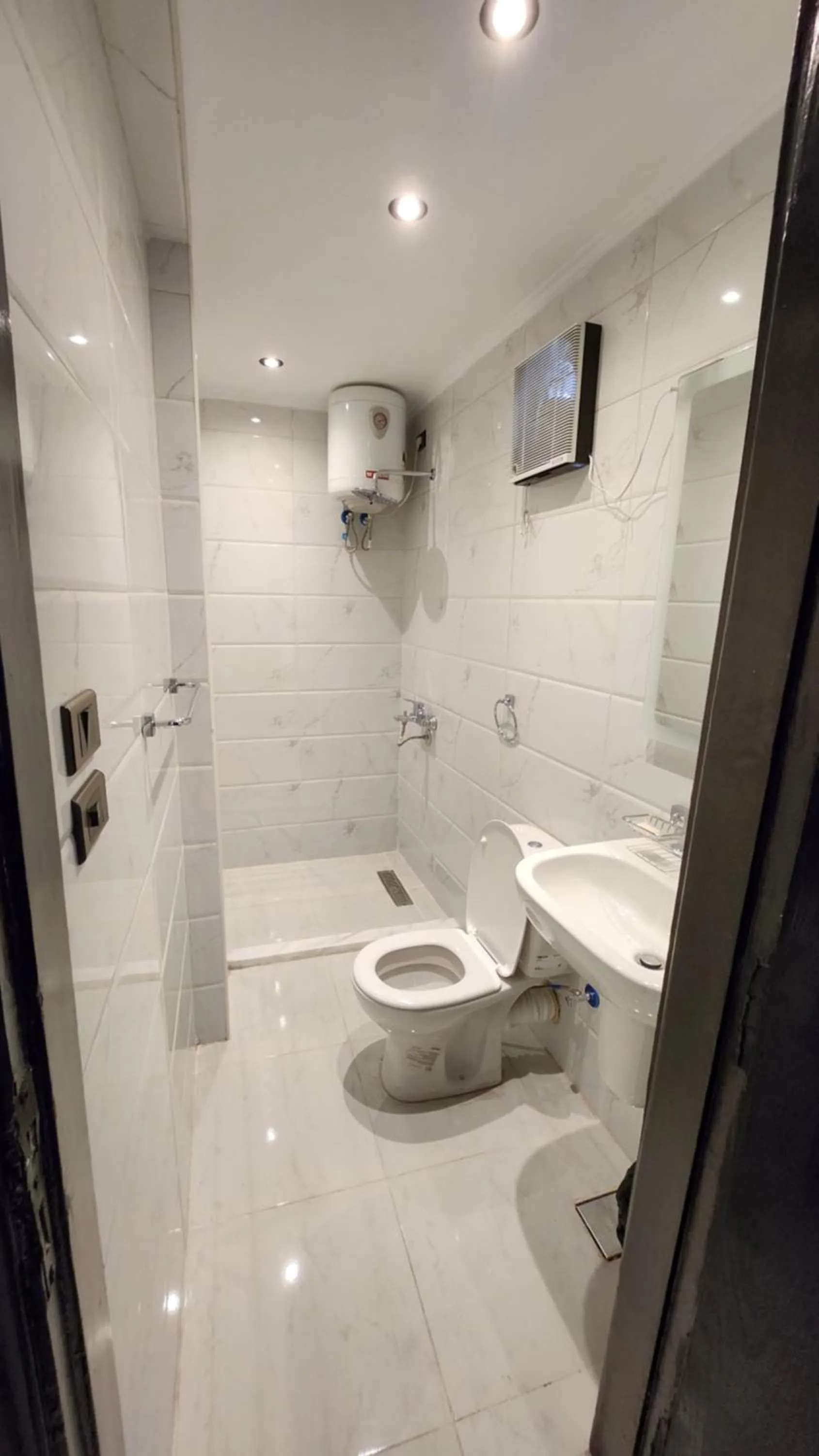 Toilet in Helio Cairo Hotel