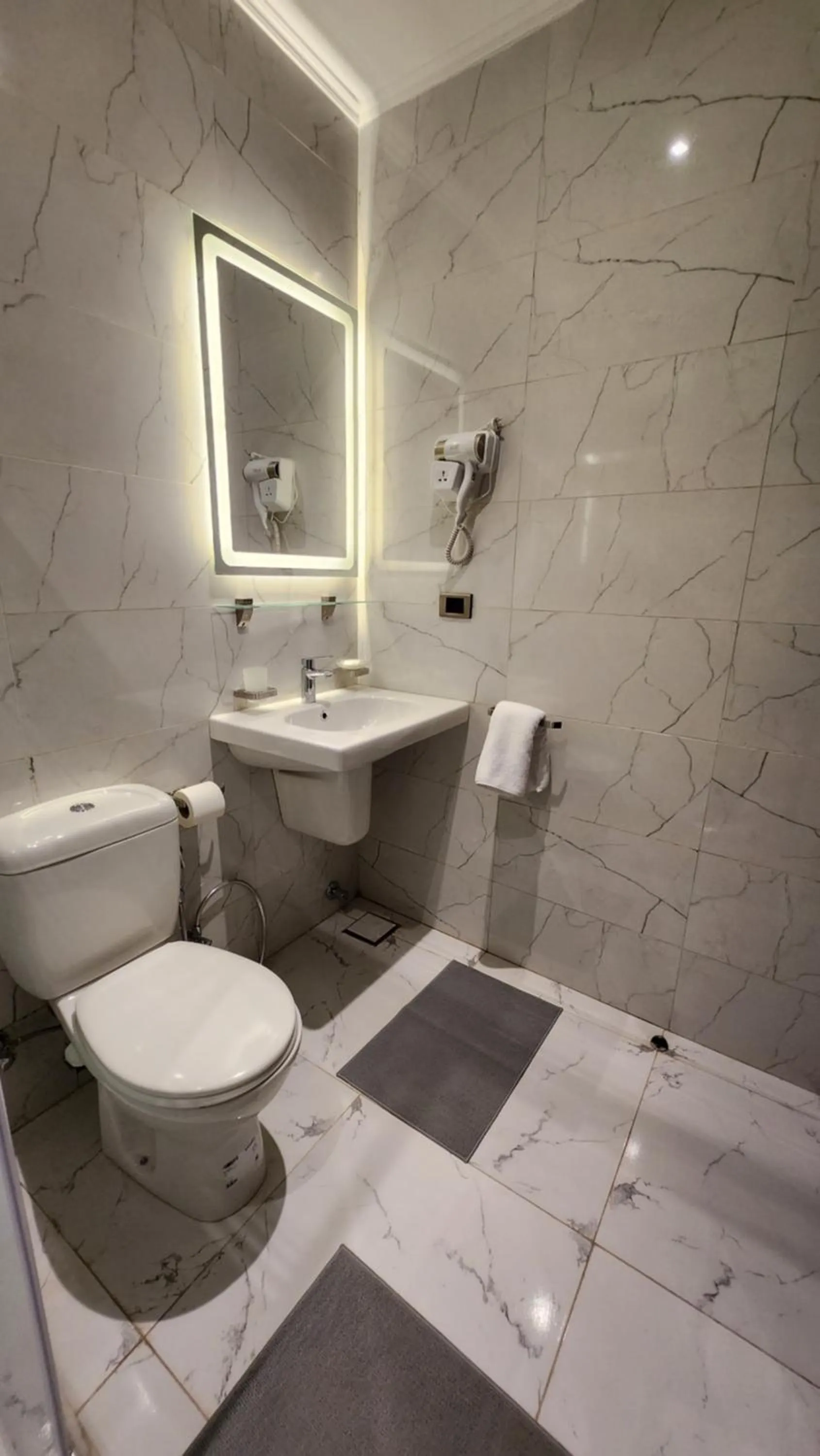 Toilet in Helio Cairo Hotel