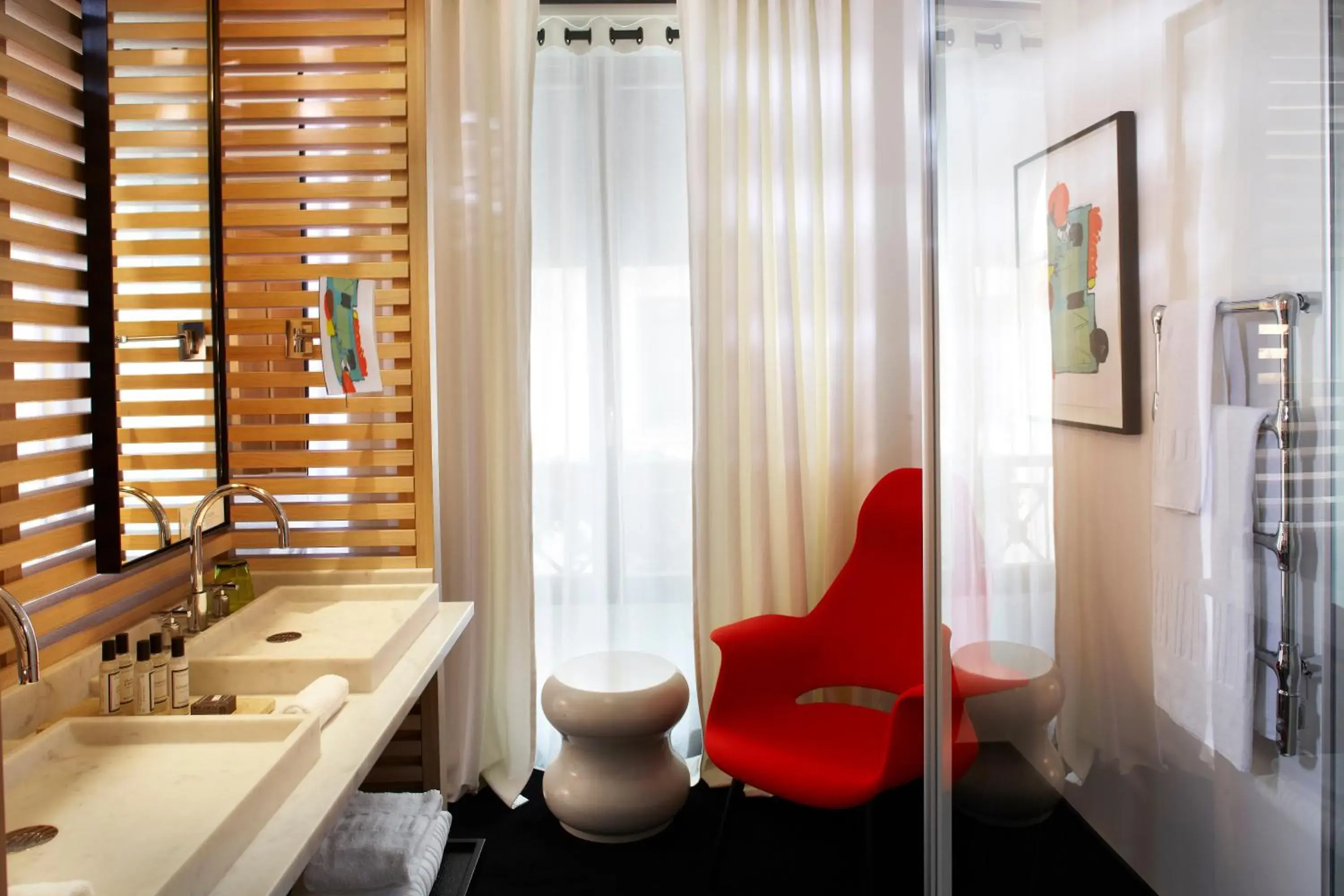 Bathroom in Hôtel du Ministère Bathroom in Hôtel du Ministère