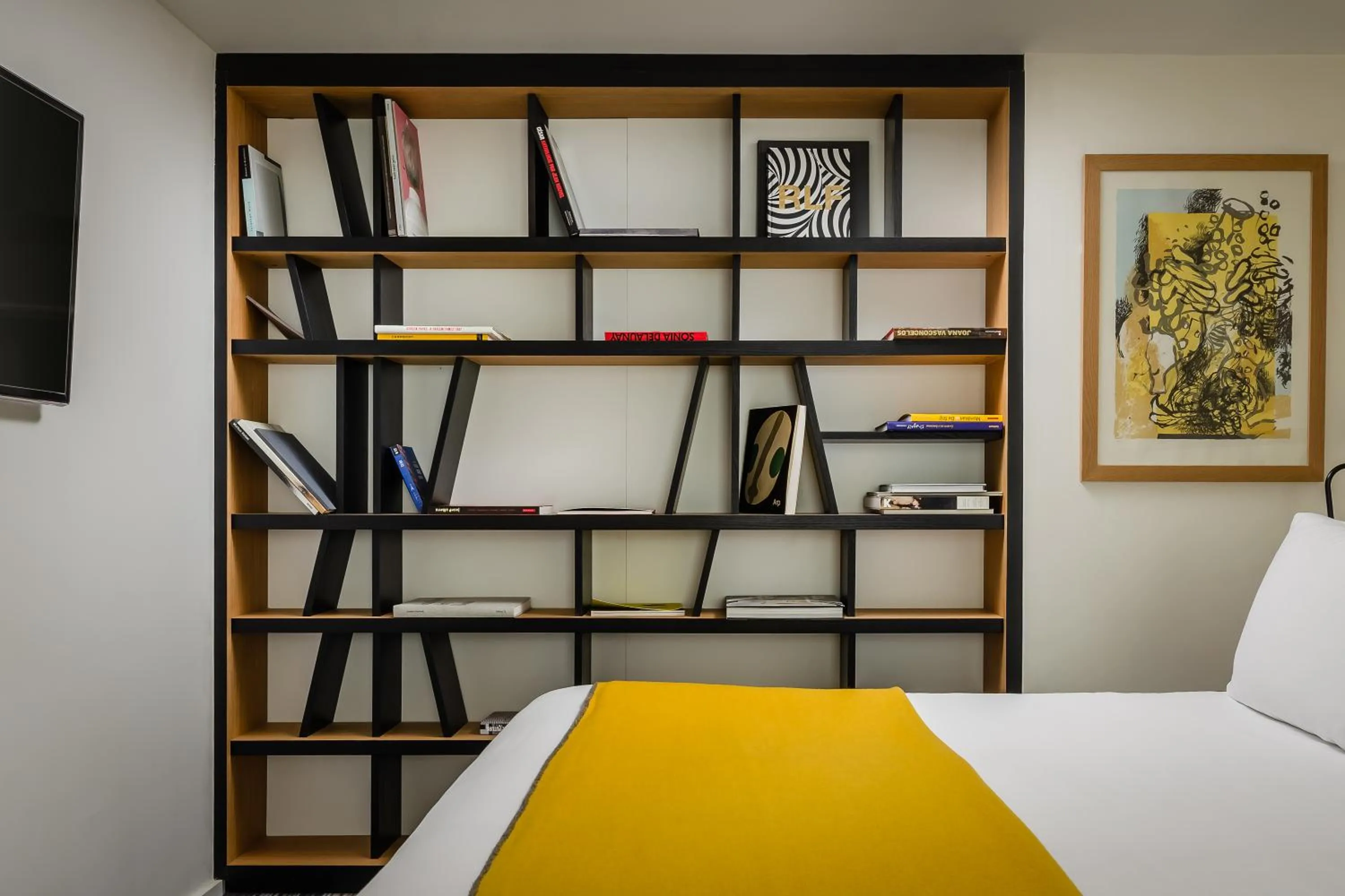 Bed in Hôtel du Ministère