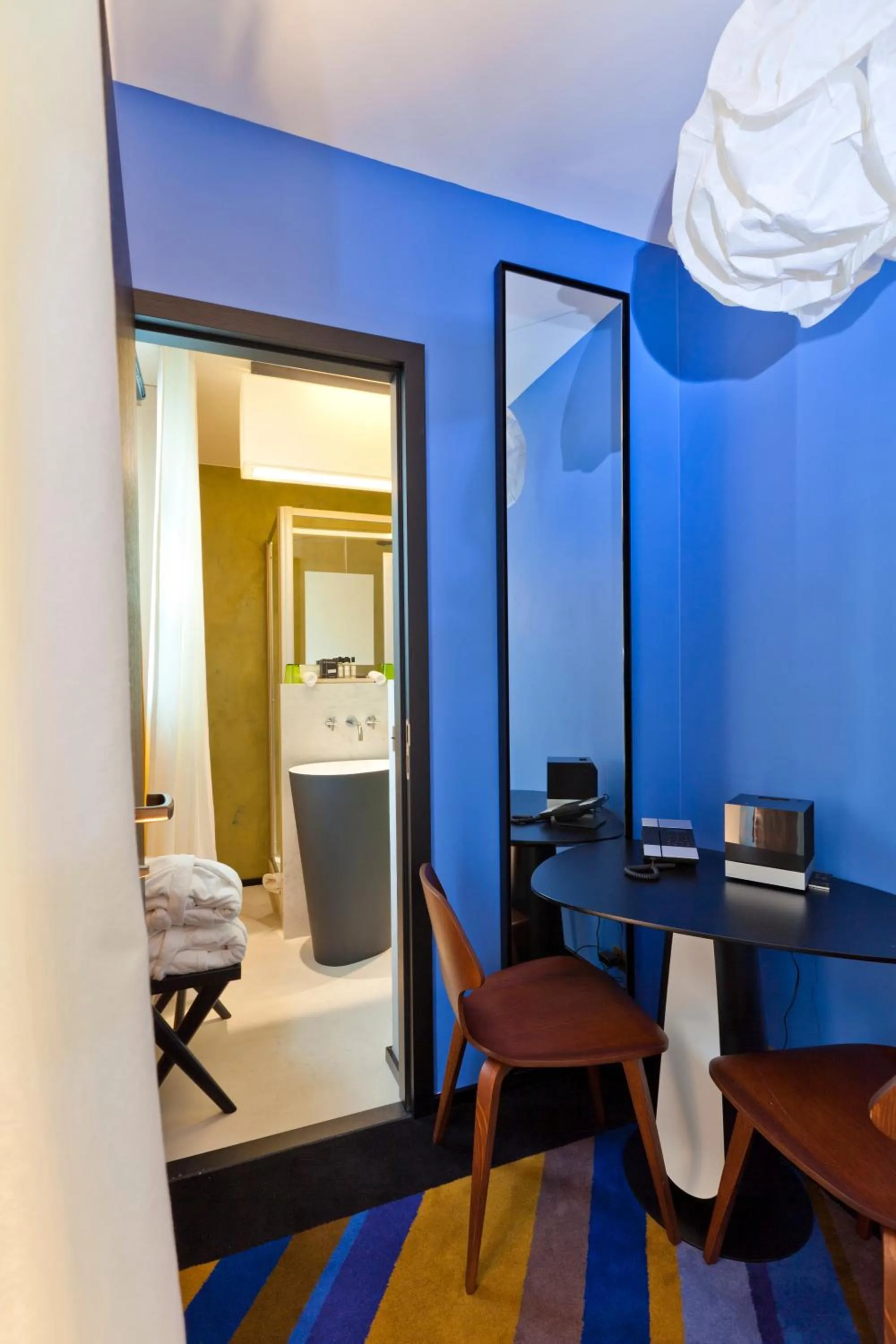 Bathroom in Hôtel du Ministère