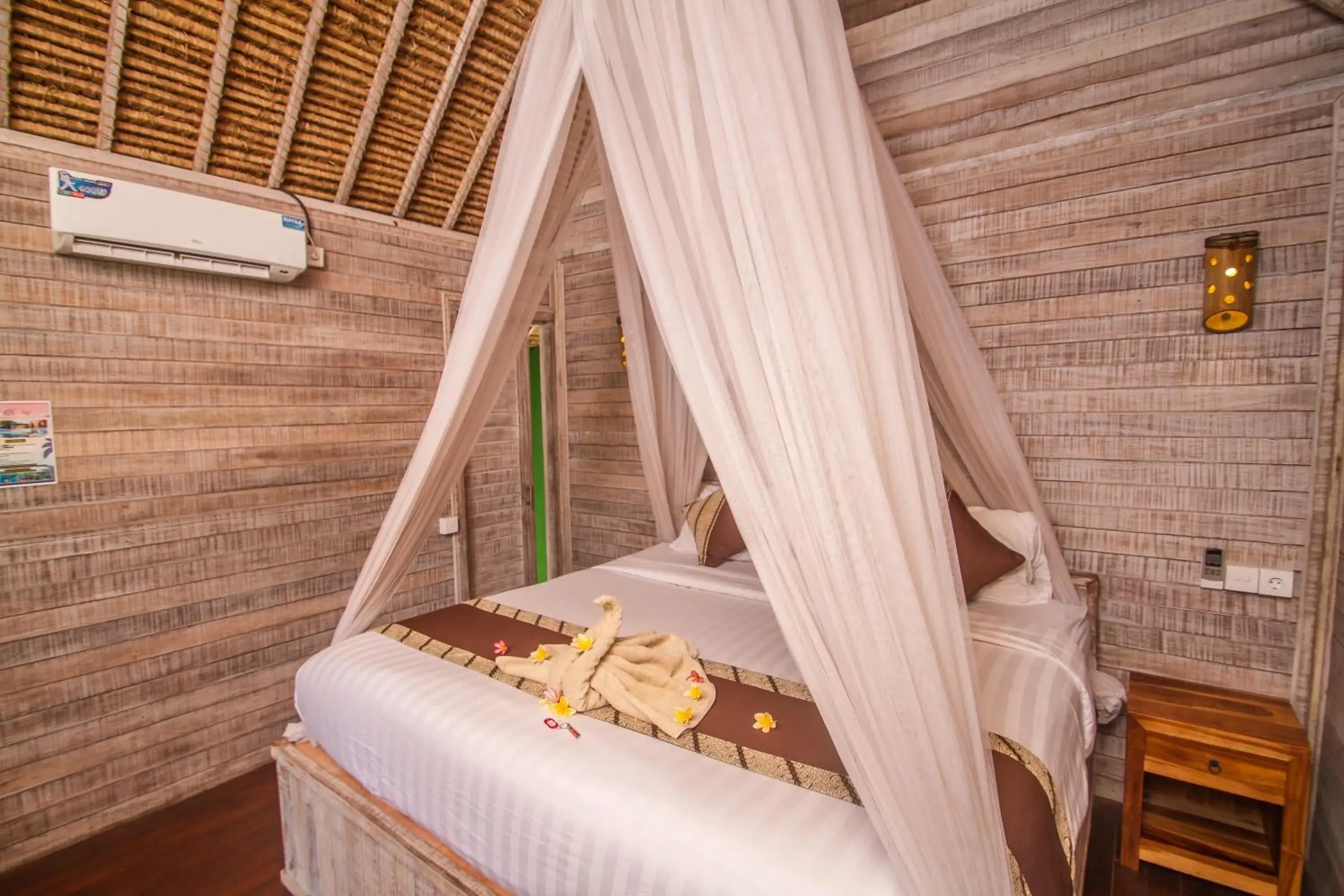 Photo of the whole room, Bed in The Dafish Ceningan Photo of the whole room, Bed in The Dafish Ceningan