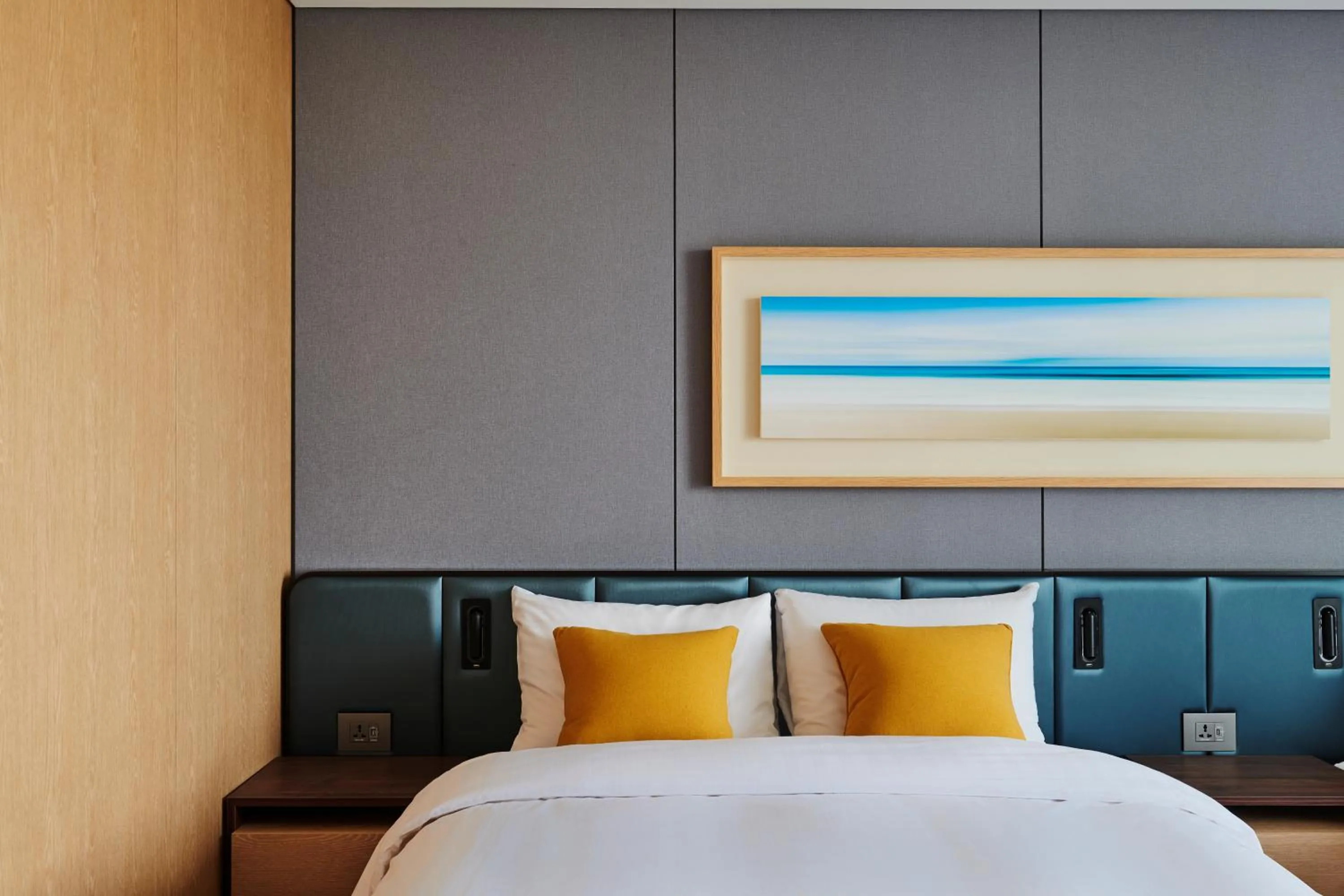 Bed in Hotel Hyundai by Lahan Ulsan