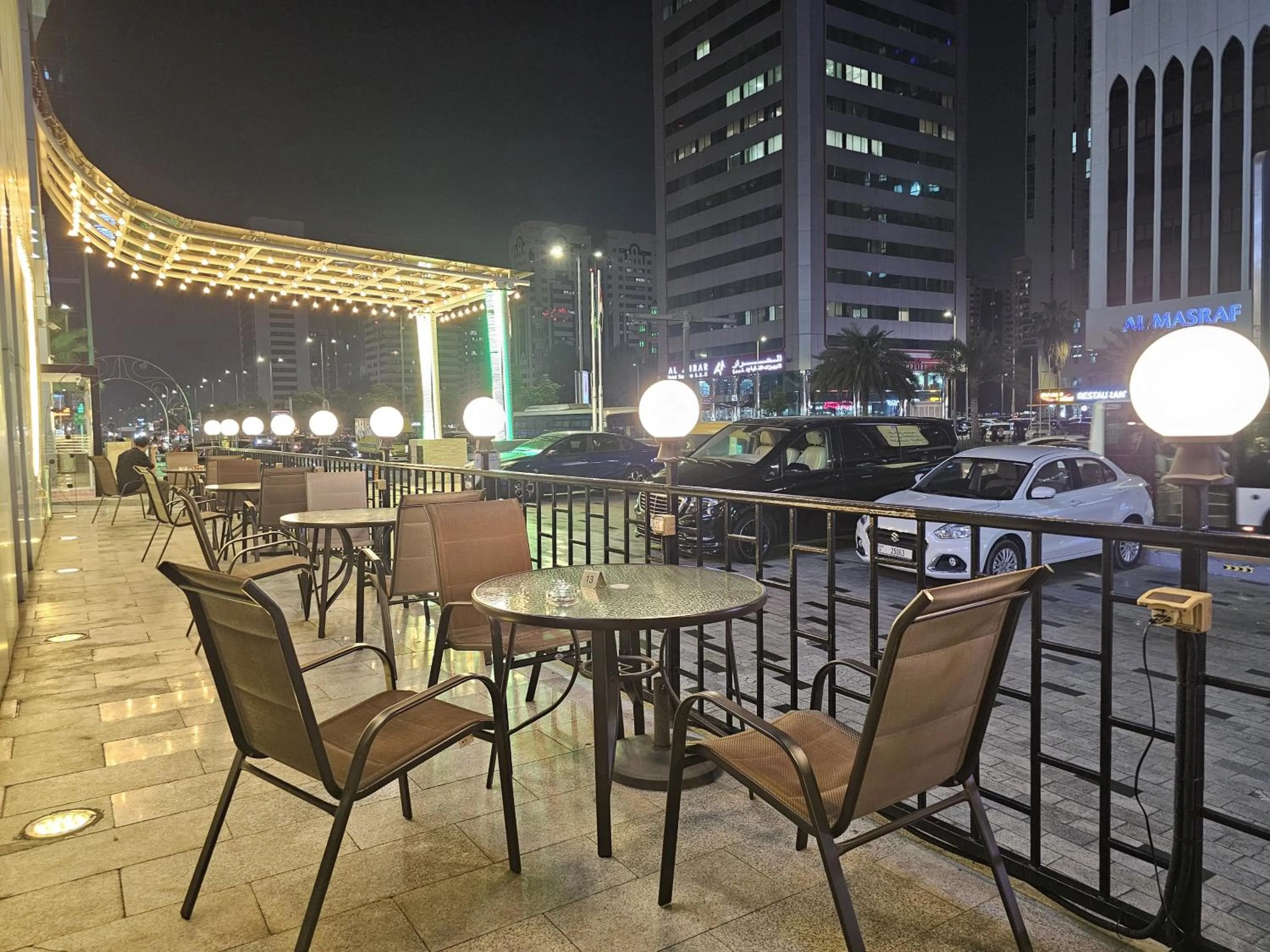 Restaurant/places to eat in Nehal Hotel