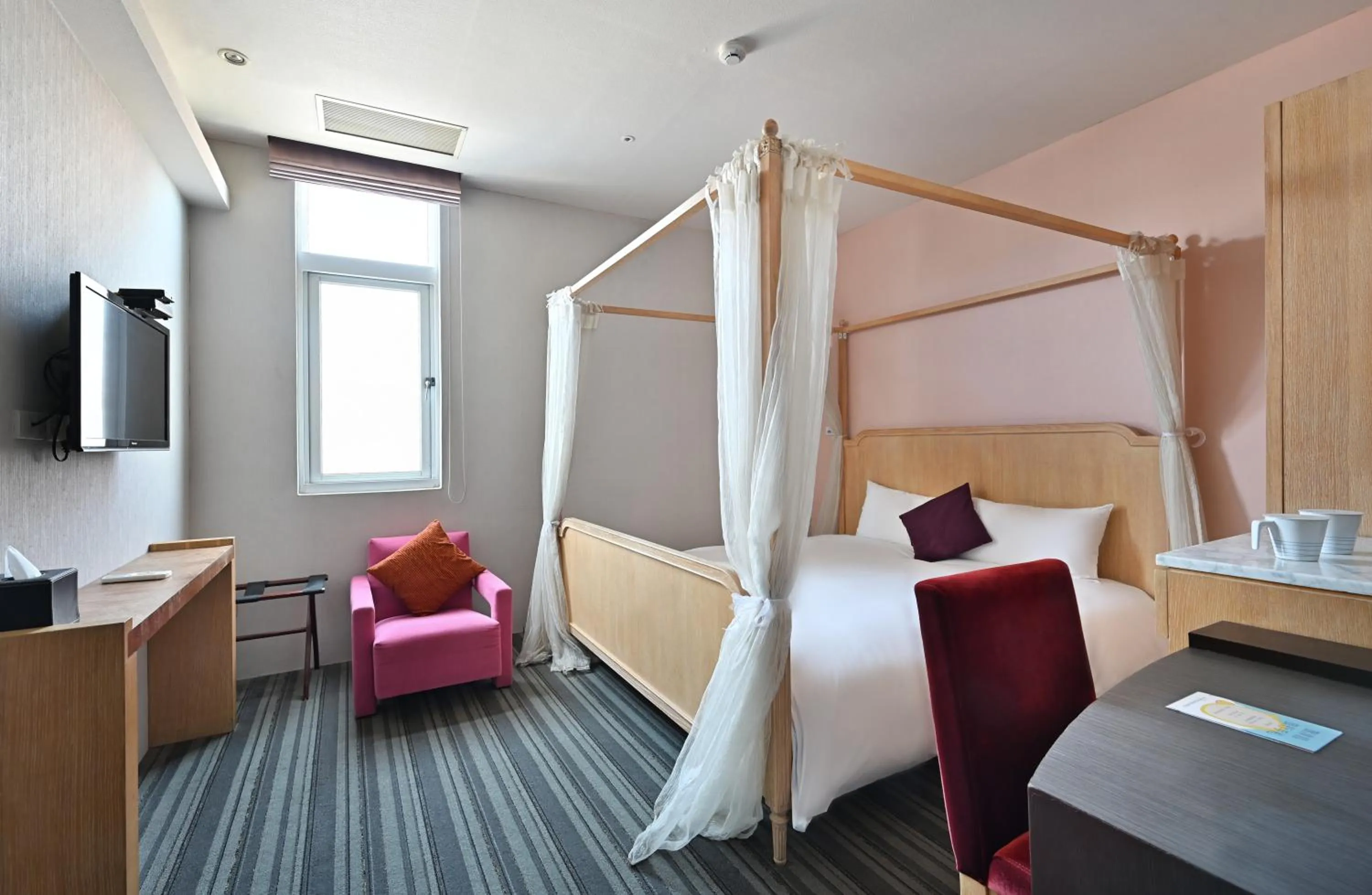 Bed in In Young Hotel