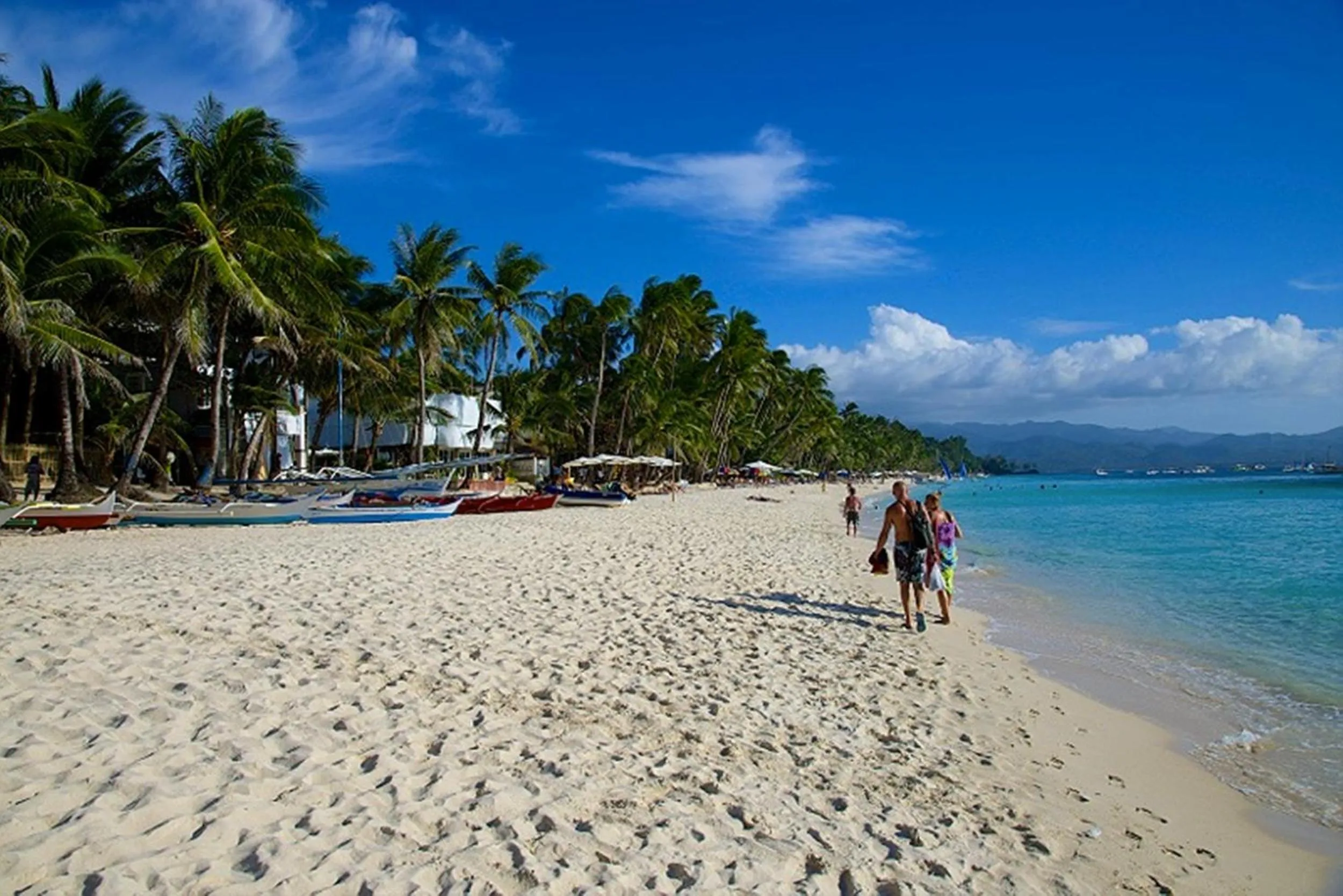 Beach in DiveGurus Boracay Beach Resort