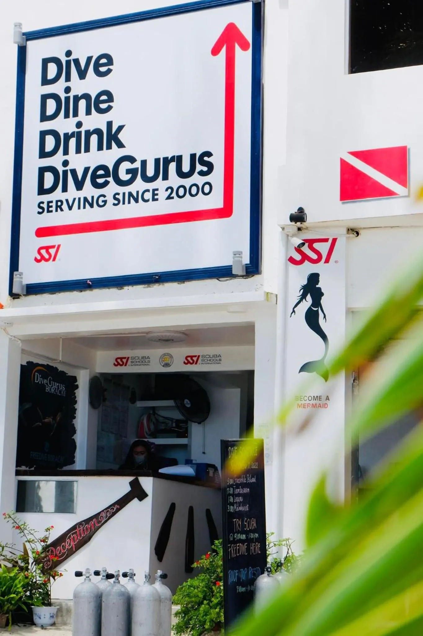 Property building in DiveGurus Boracay Beach Resort