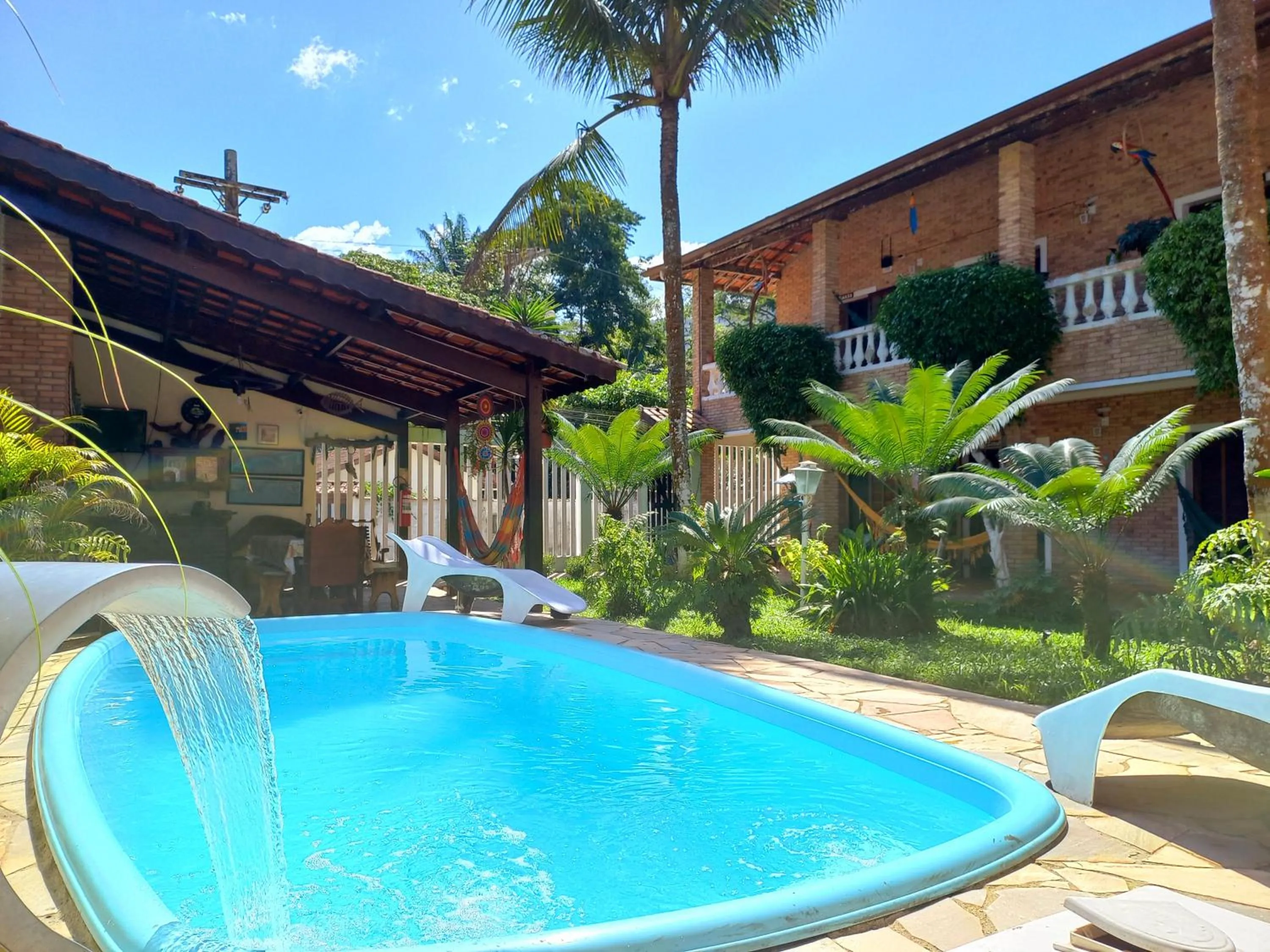 Swimming pool in Chalé da Ju