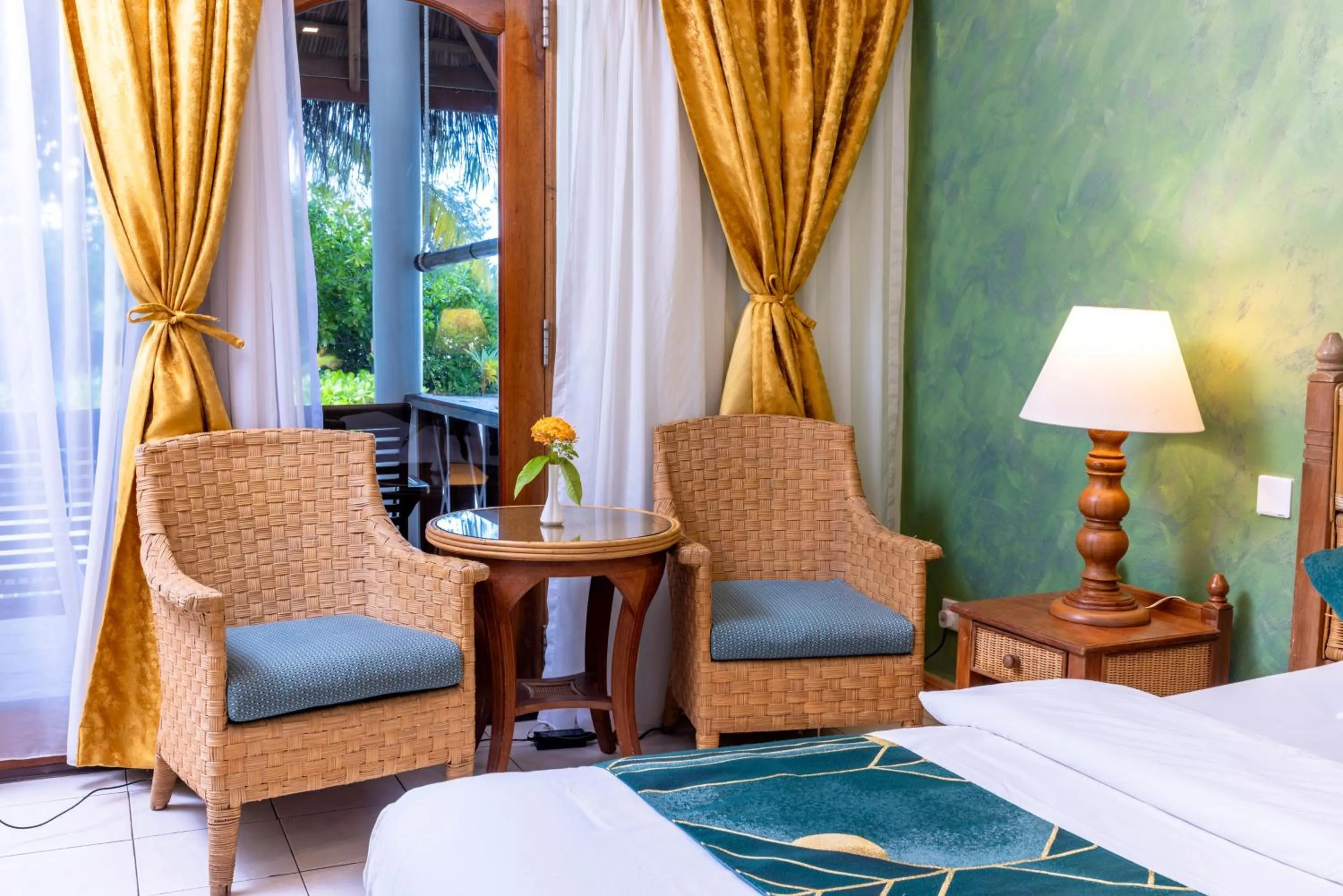 air conditioner, Bed in Fihalhohi Maldives