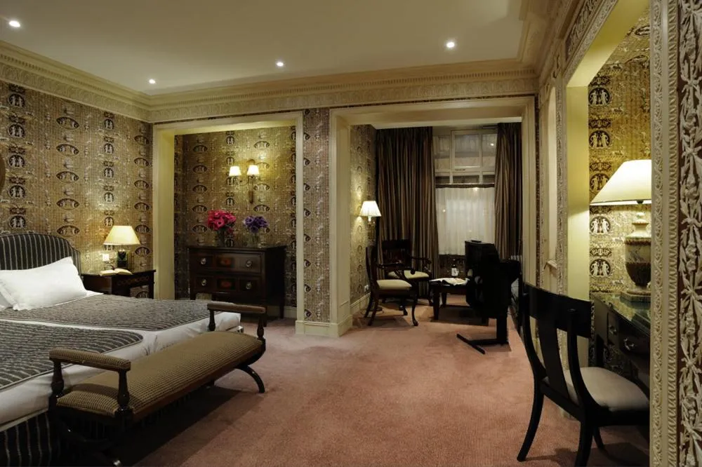 Bed in Hôtel des Grands Hommes