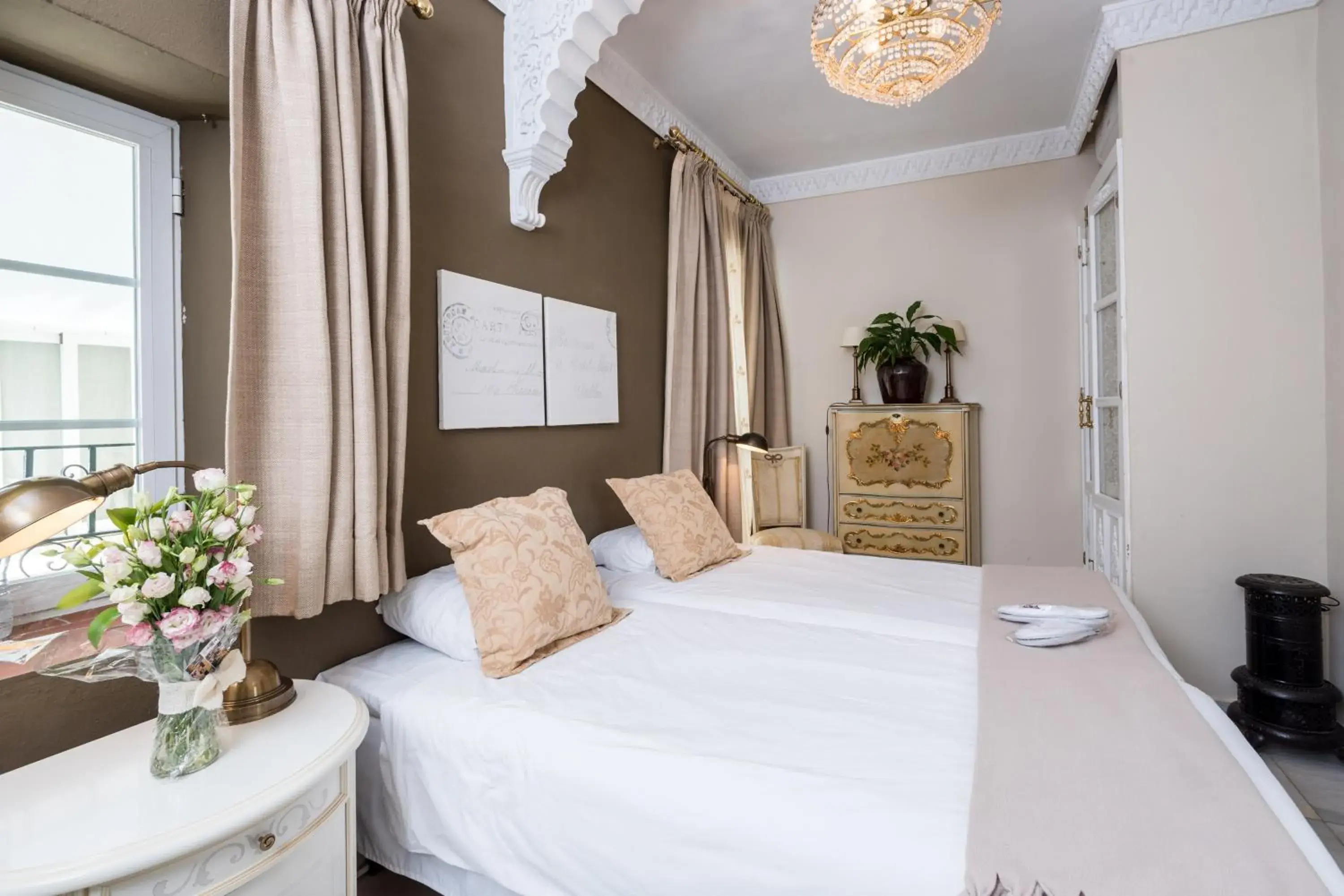 Double or Twin Room in The Town House Double or Twin Room in The Town House