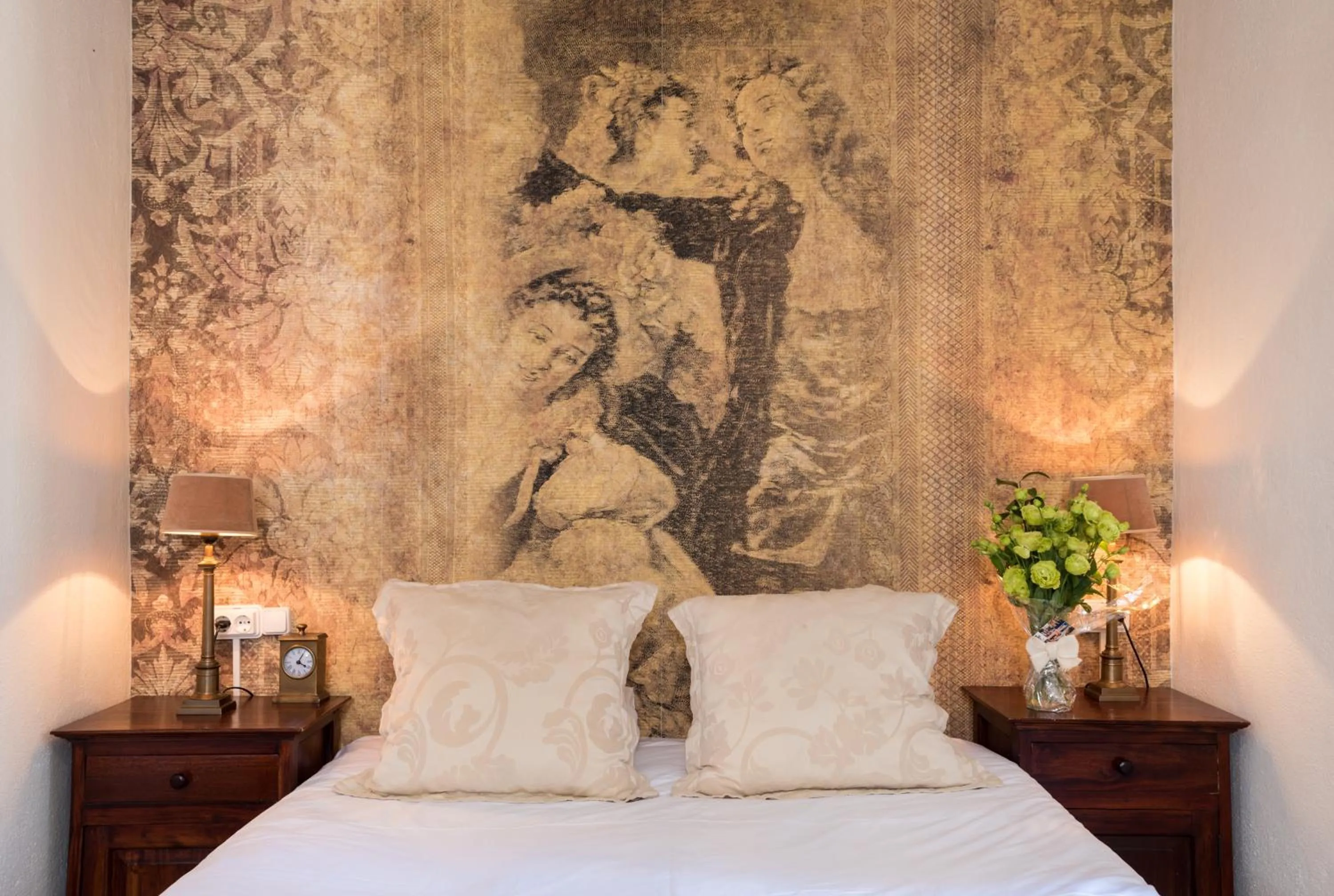 Other, Bed in The Town House