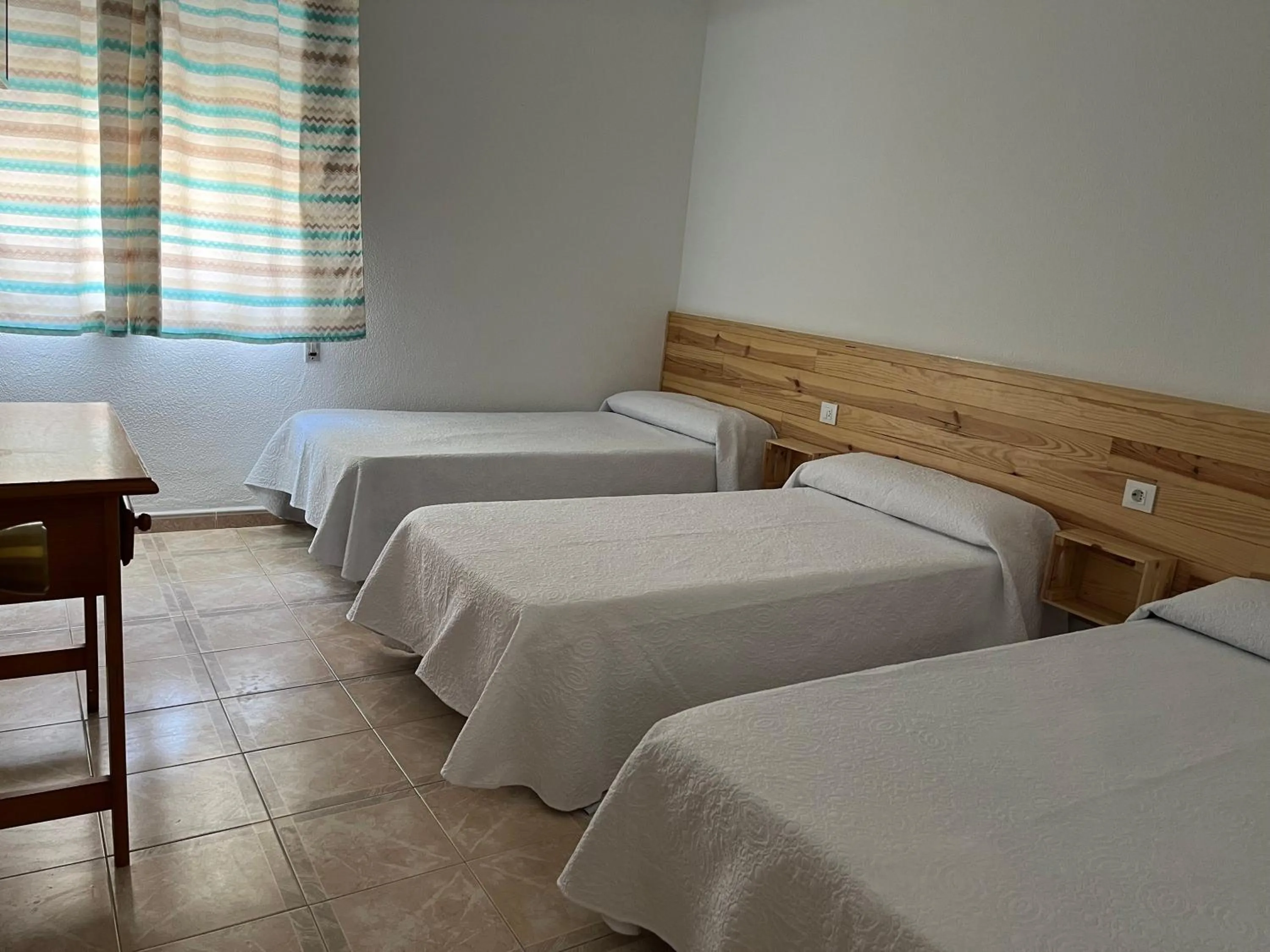 Photo of the whole room in Hostal Barbate