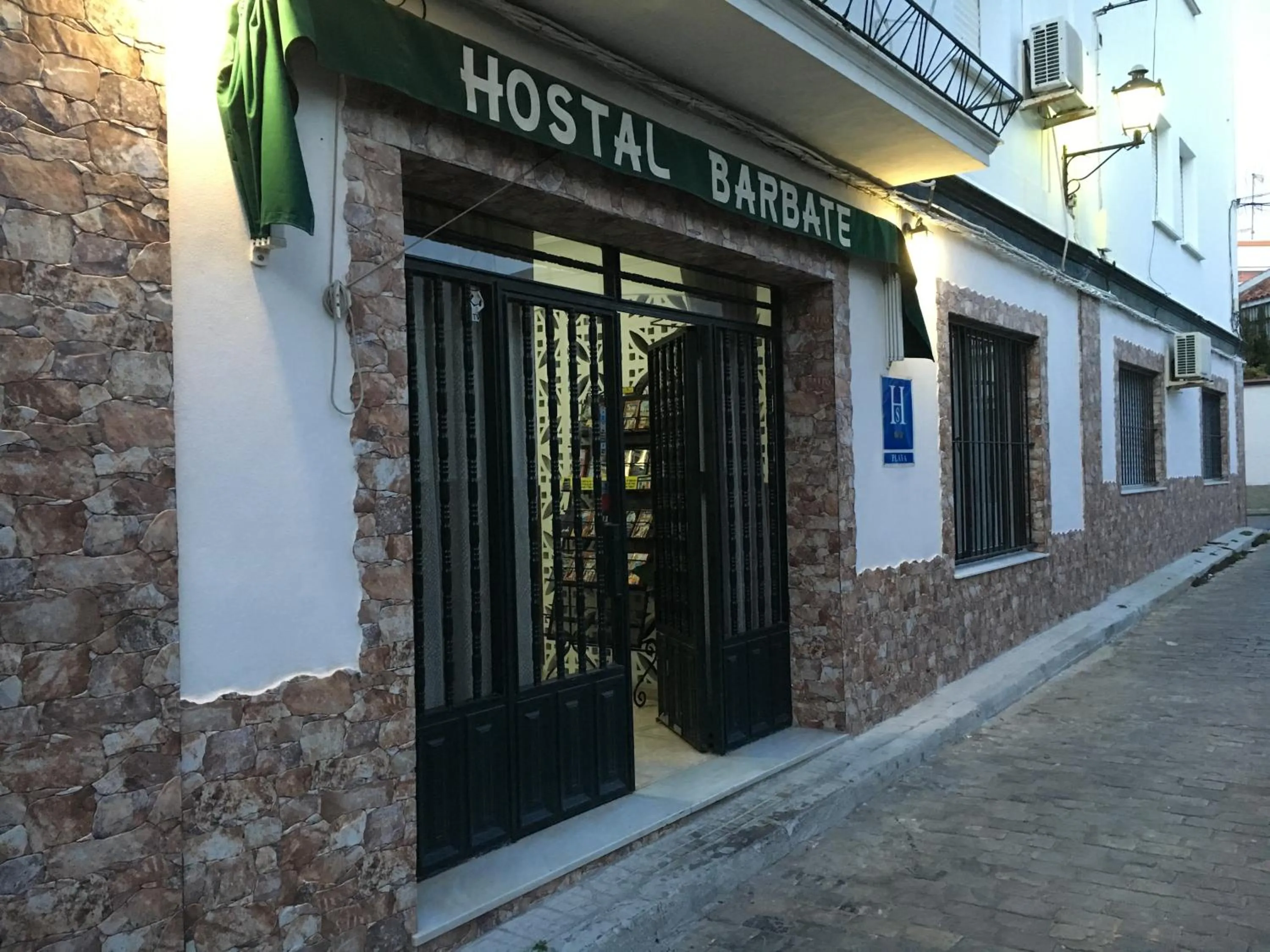 Facade/entrance in Hostal Barbate