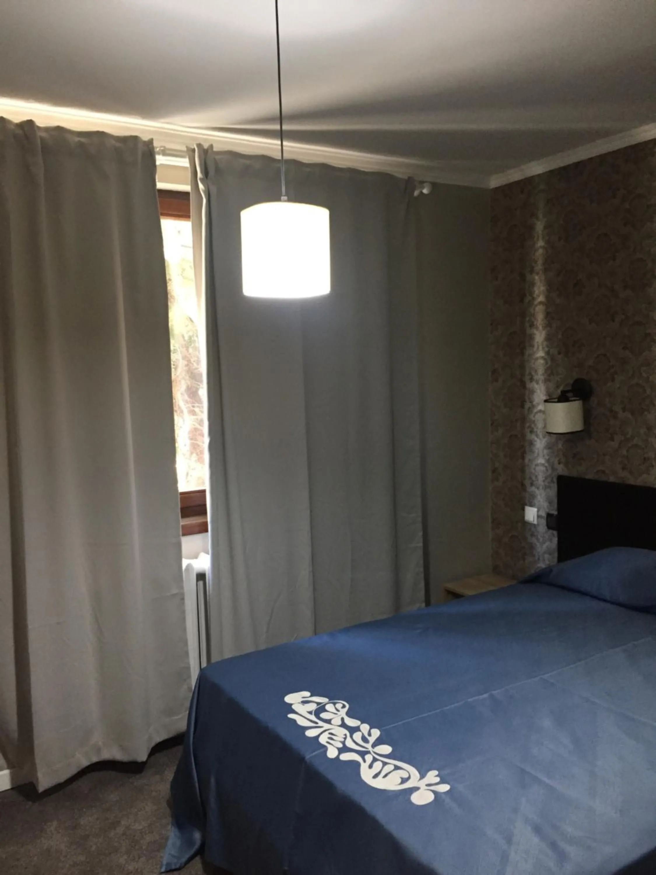 TV and multimedia, Bed in Family Hotel Argo