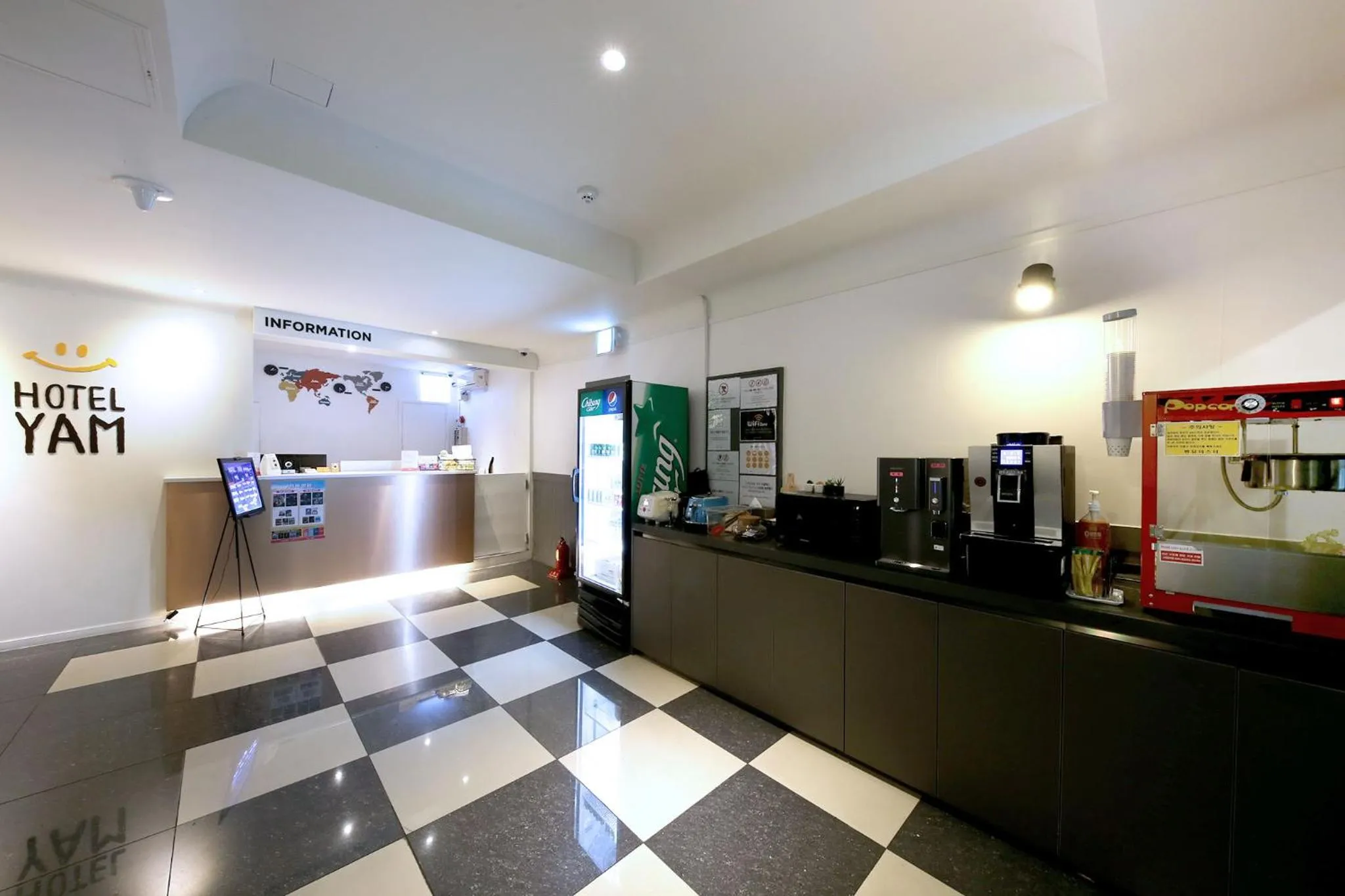 Property building in Hotel Yam