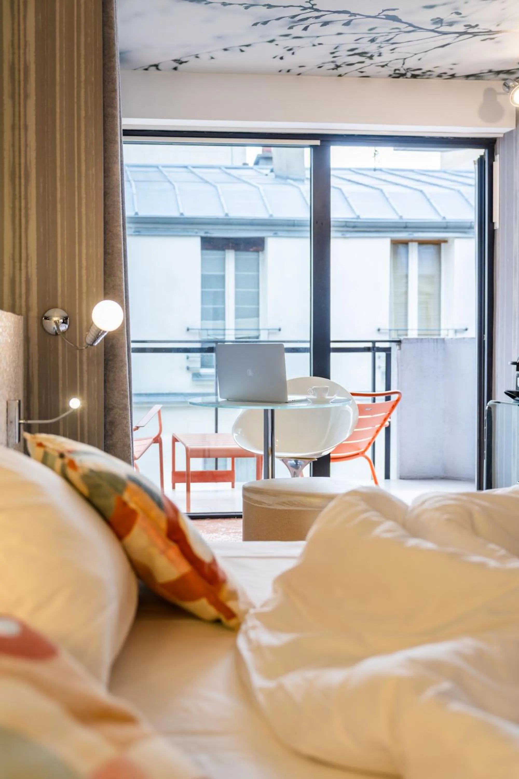 Bedroom, Bed in Le 7 Eiffel Hotel by Malone