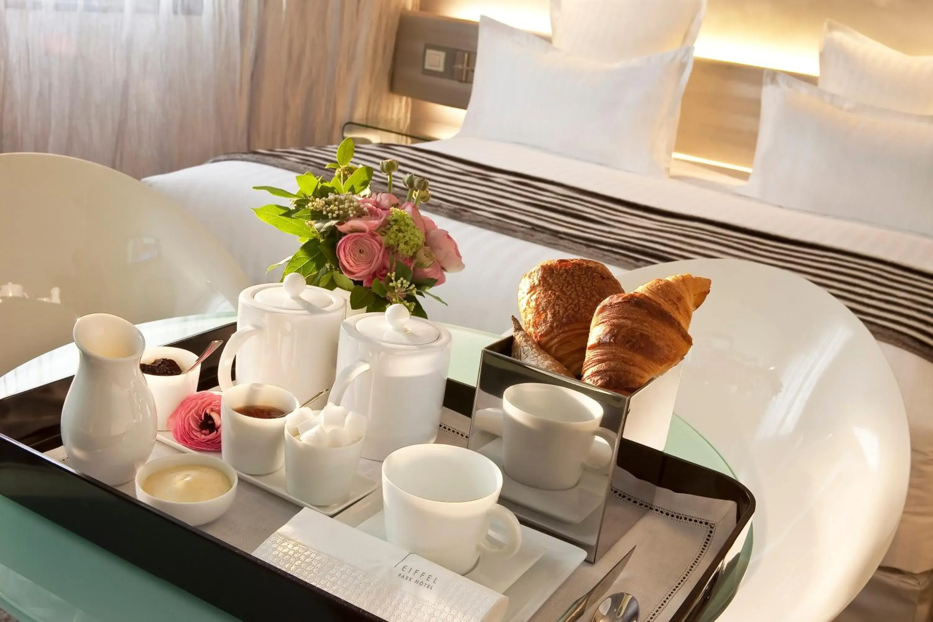 Breakfast, Bed in Le 7 Eiffel Hotel by Malone Breakfast, Bed in Le 7 Eiffel Hotel by Malone