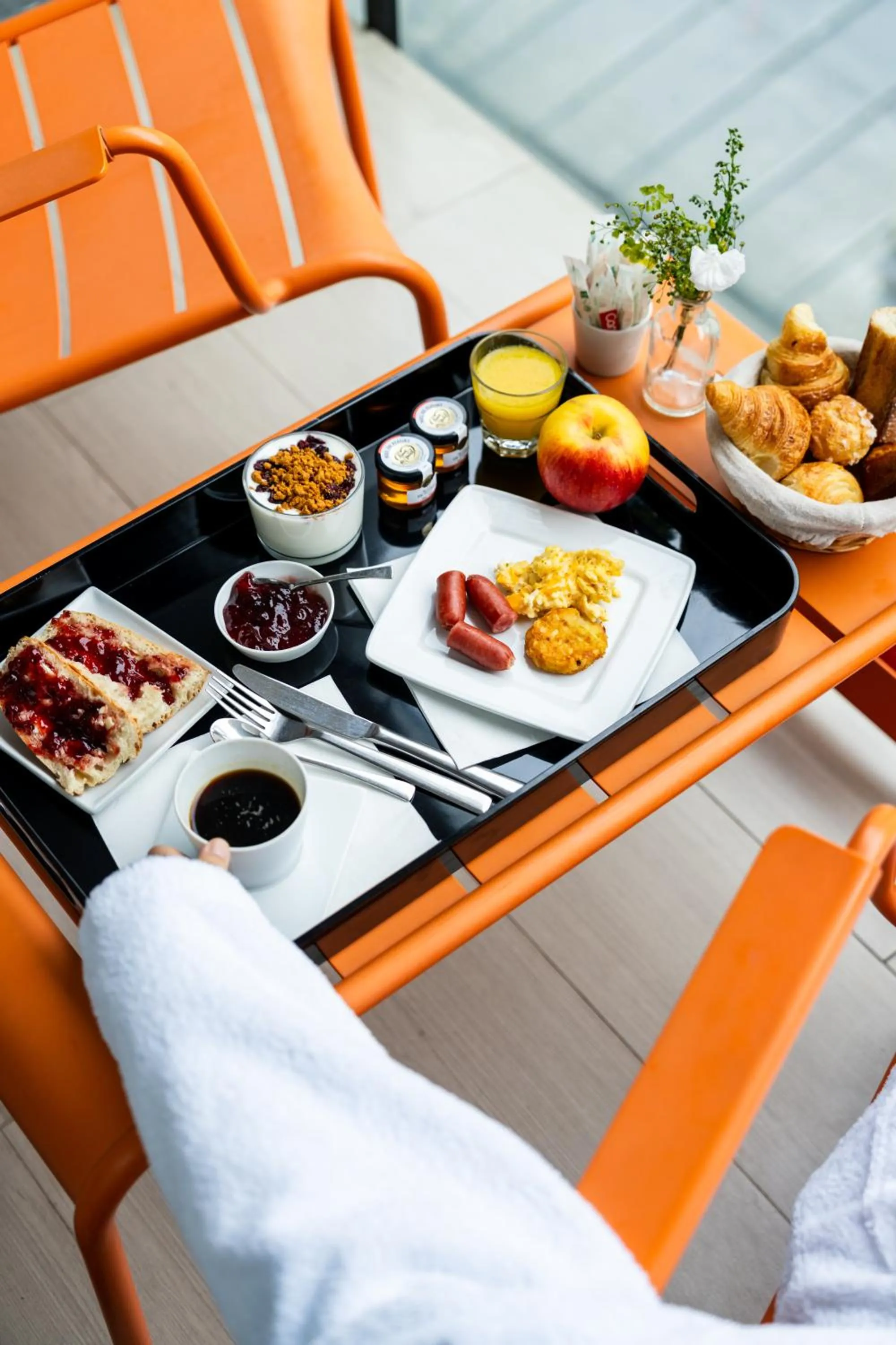 Breakfast in Le 7 Eiffel Hotel by Malone