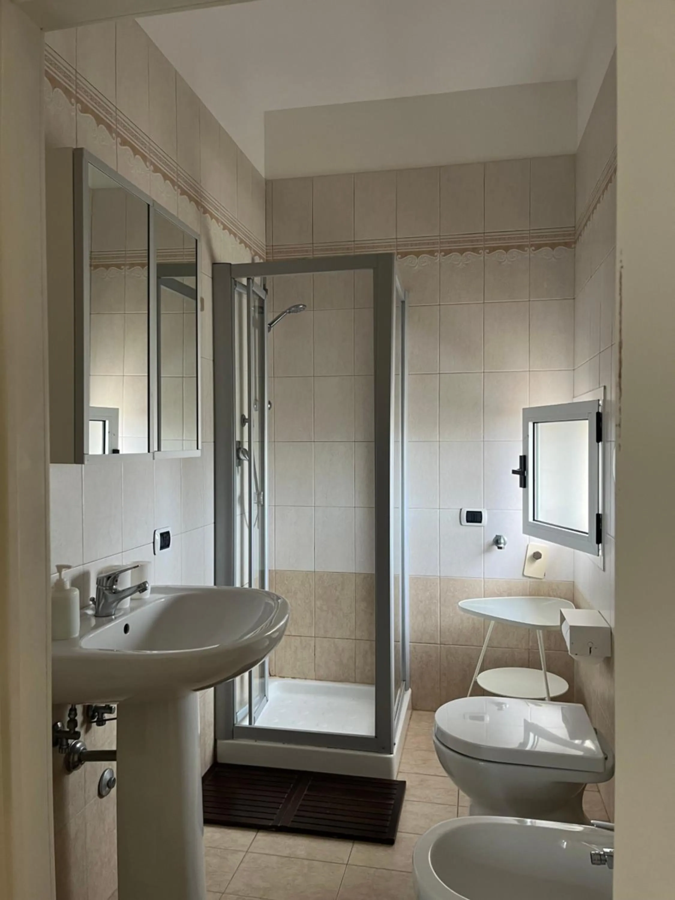 Bathroom in La Torre e il Mare Rooms by STHEY