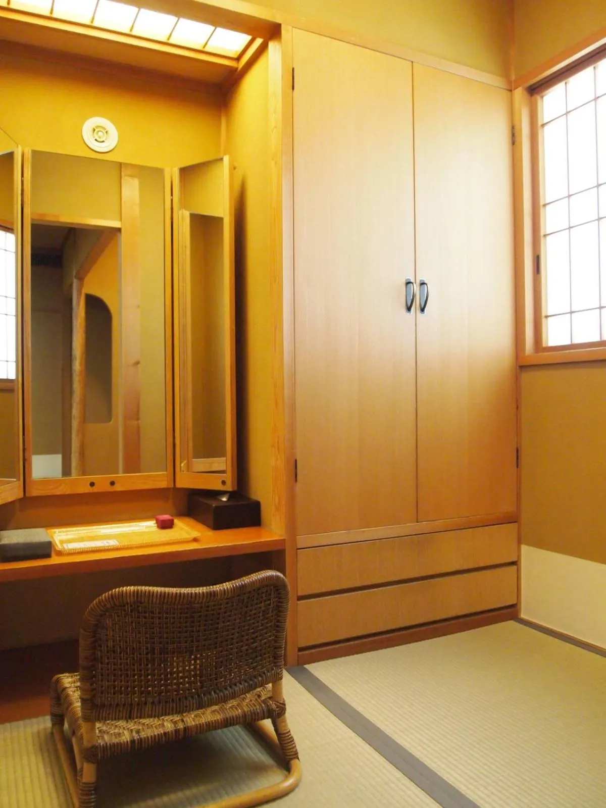 Seating area in Shaga-no-Sato Yumeya