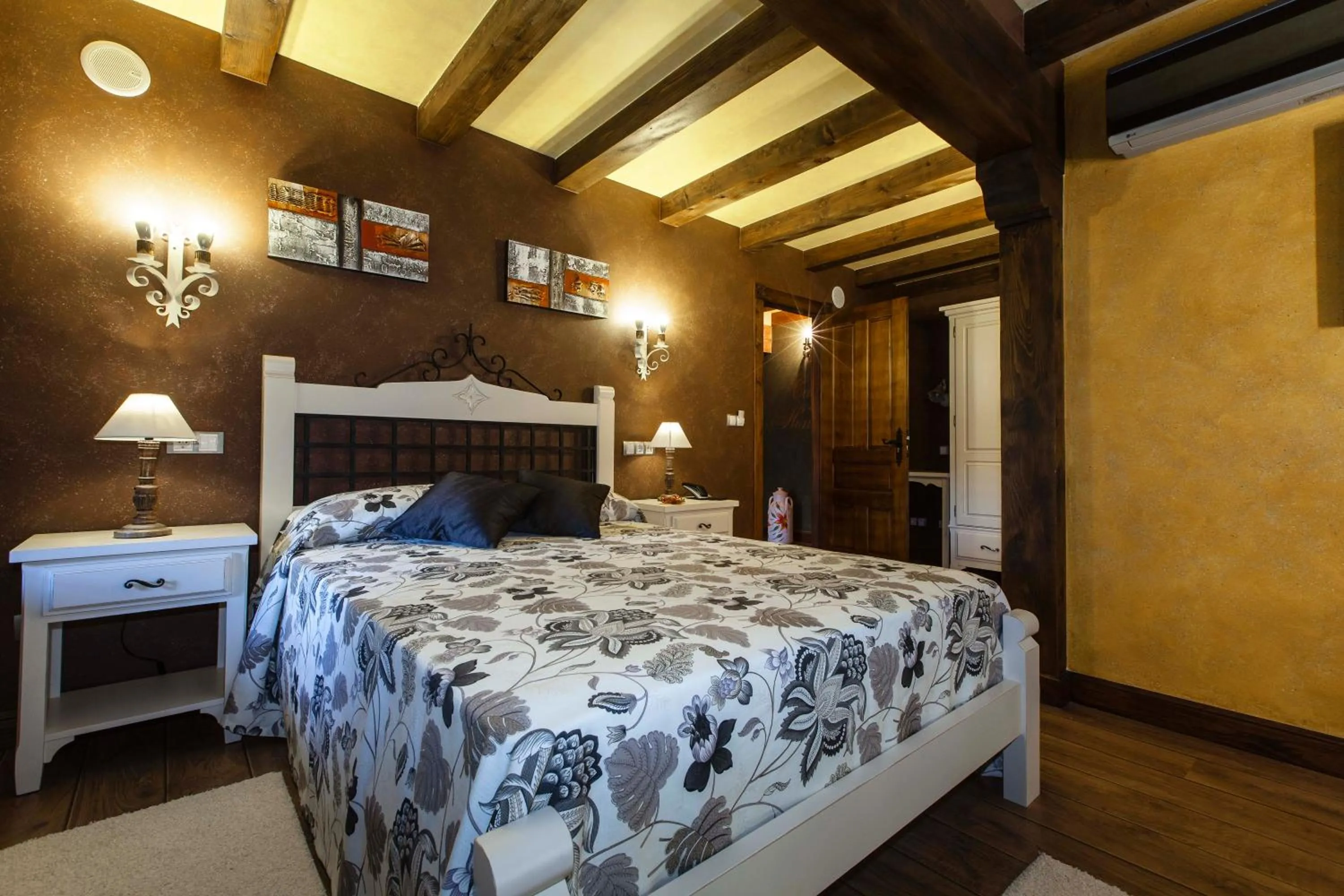 Bed in Hotel Spa Casona La Hondonada