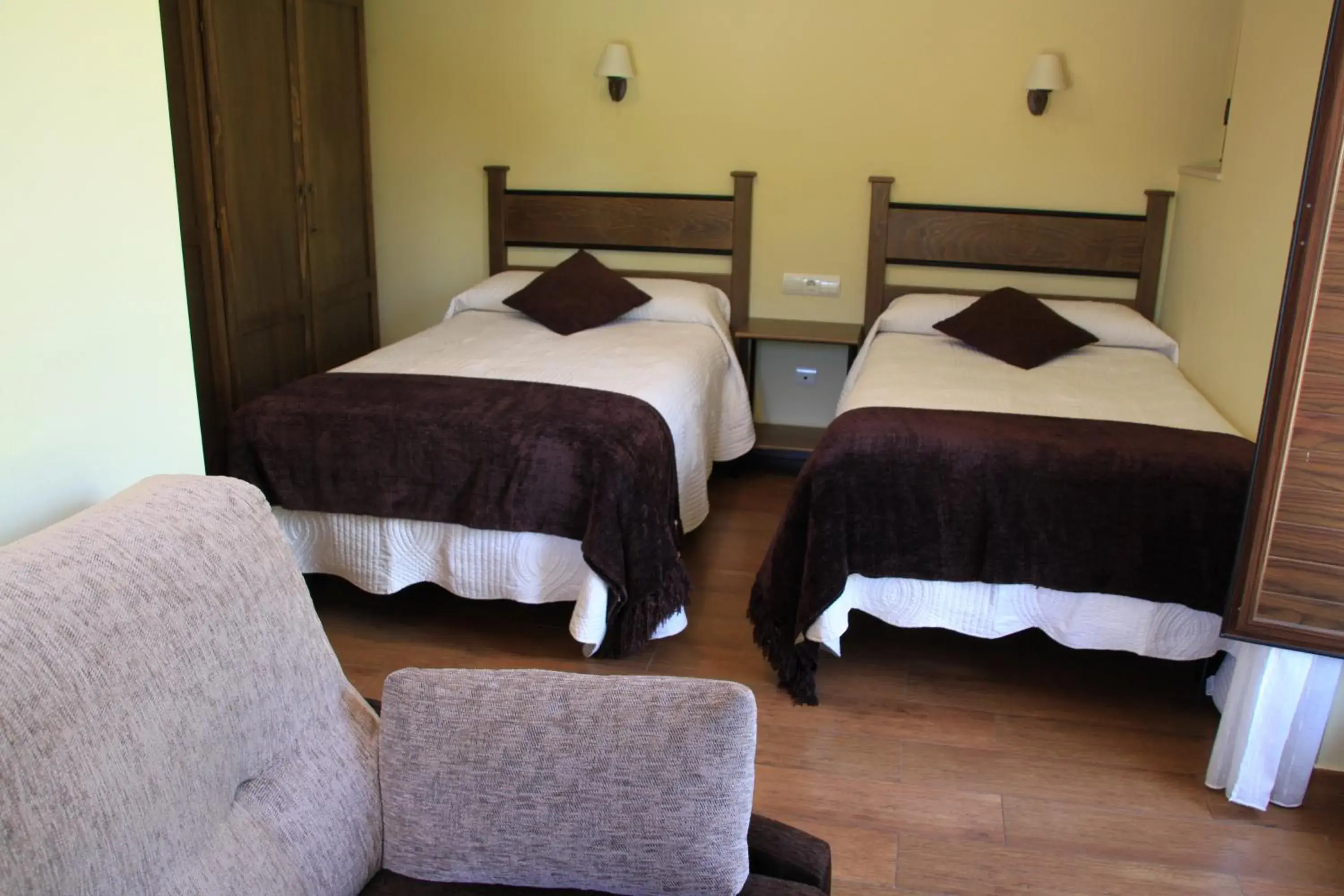 Triple Room in Hotel Rural Corazón de las Arribes Triple Room in Hotel Rural Corazón de las Arribes