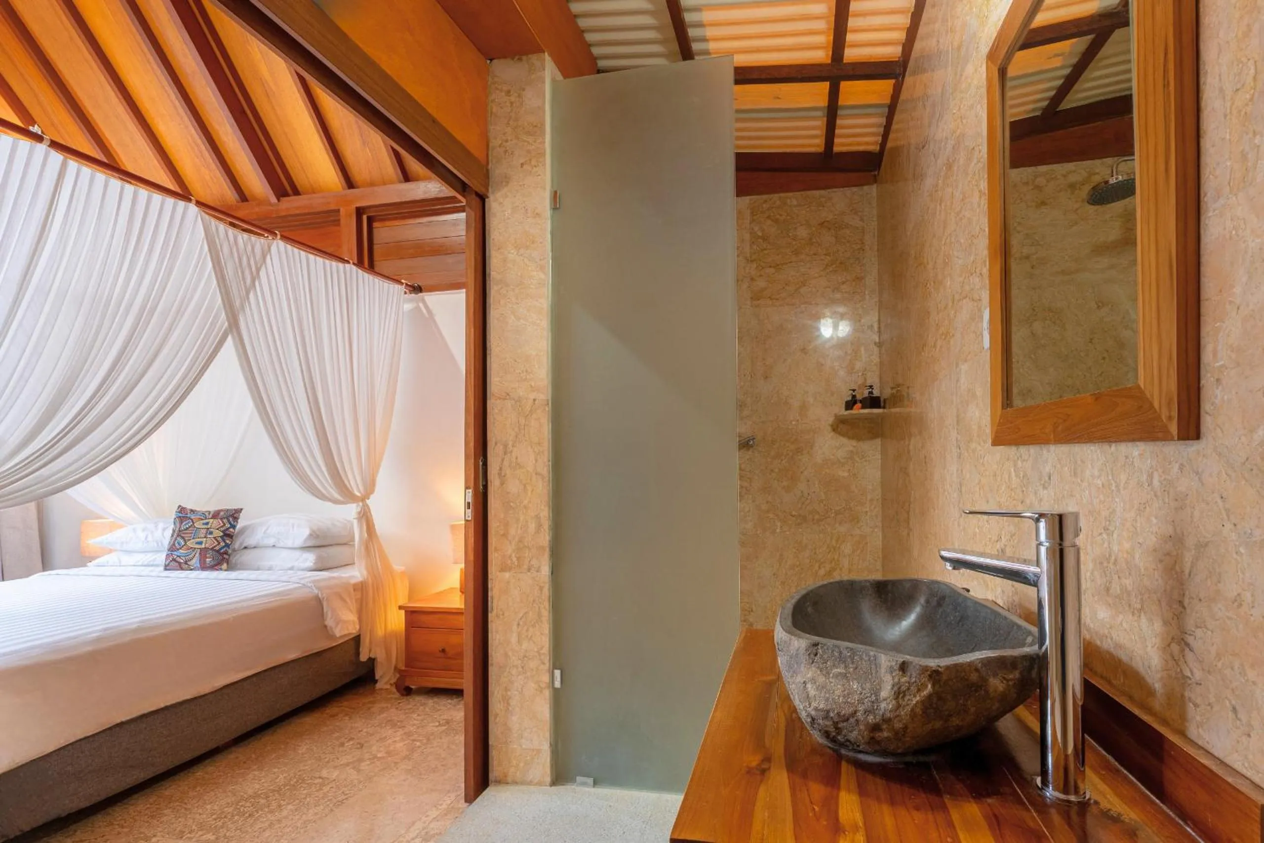 Shower, Bed in S Resorts Hidden Valley Bali