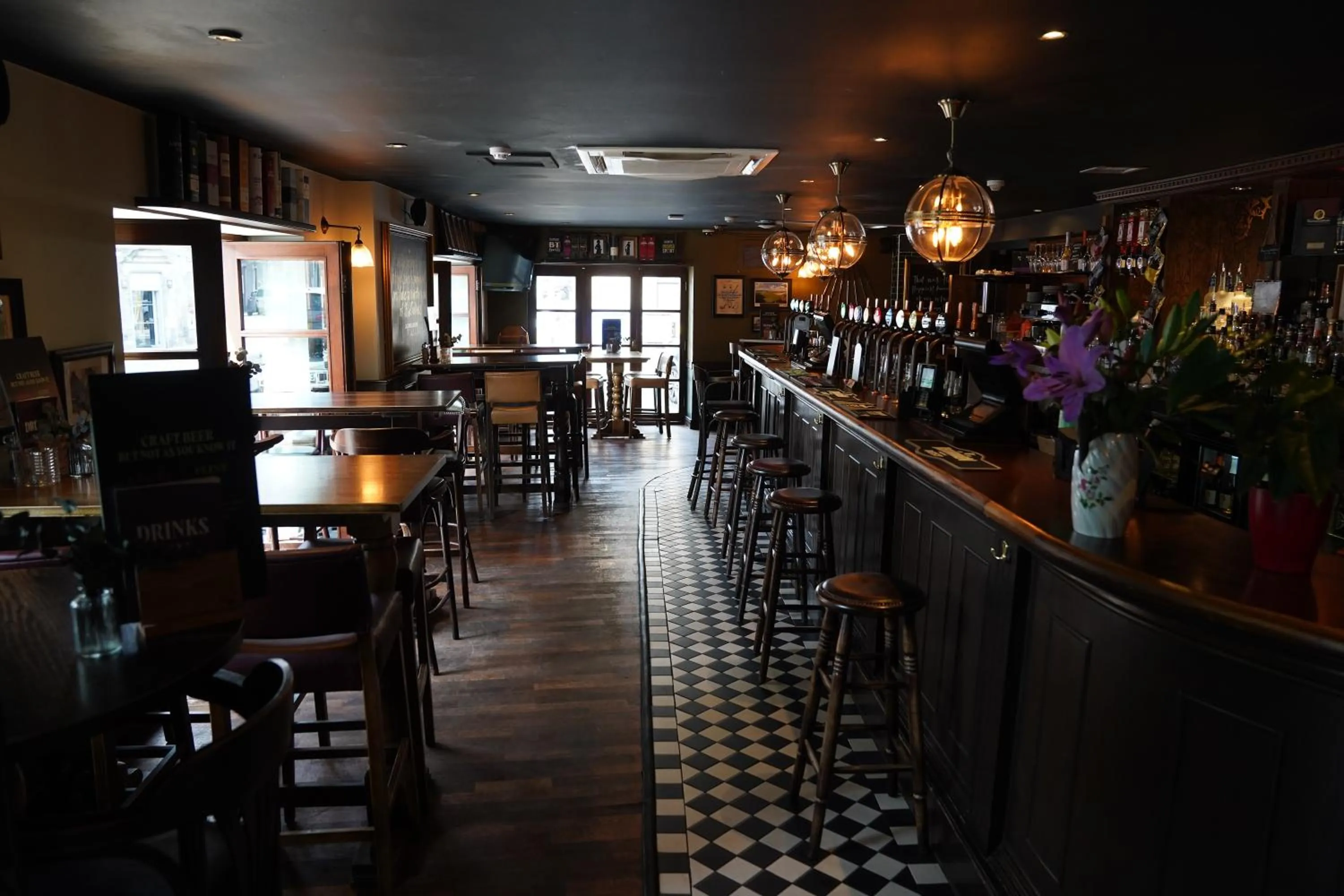 Restaurant/places to eat in Greyfriars Inn by Greene King Inns