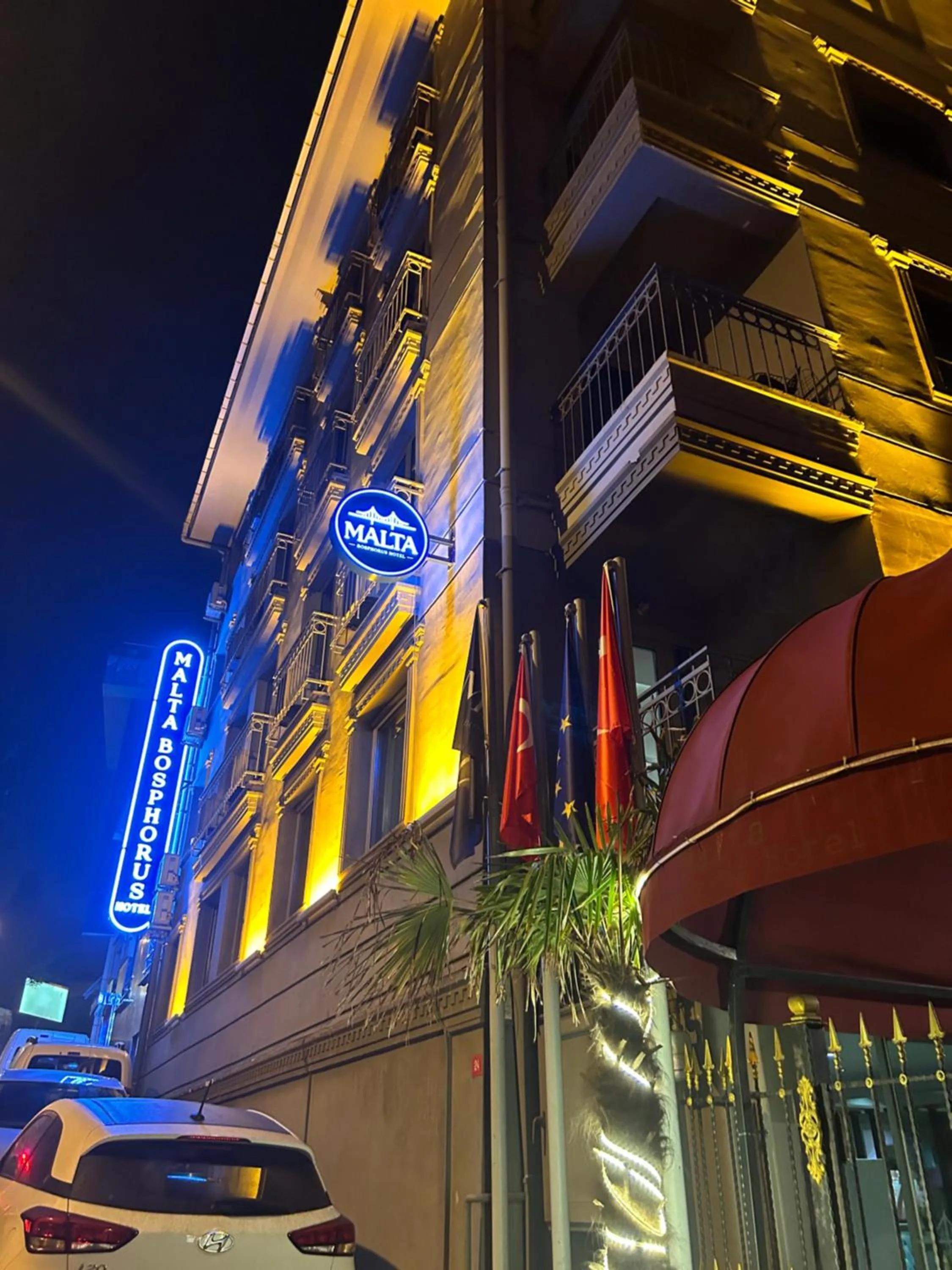 Property building in Malta Bosphorus Hotel