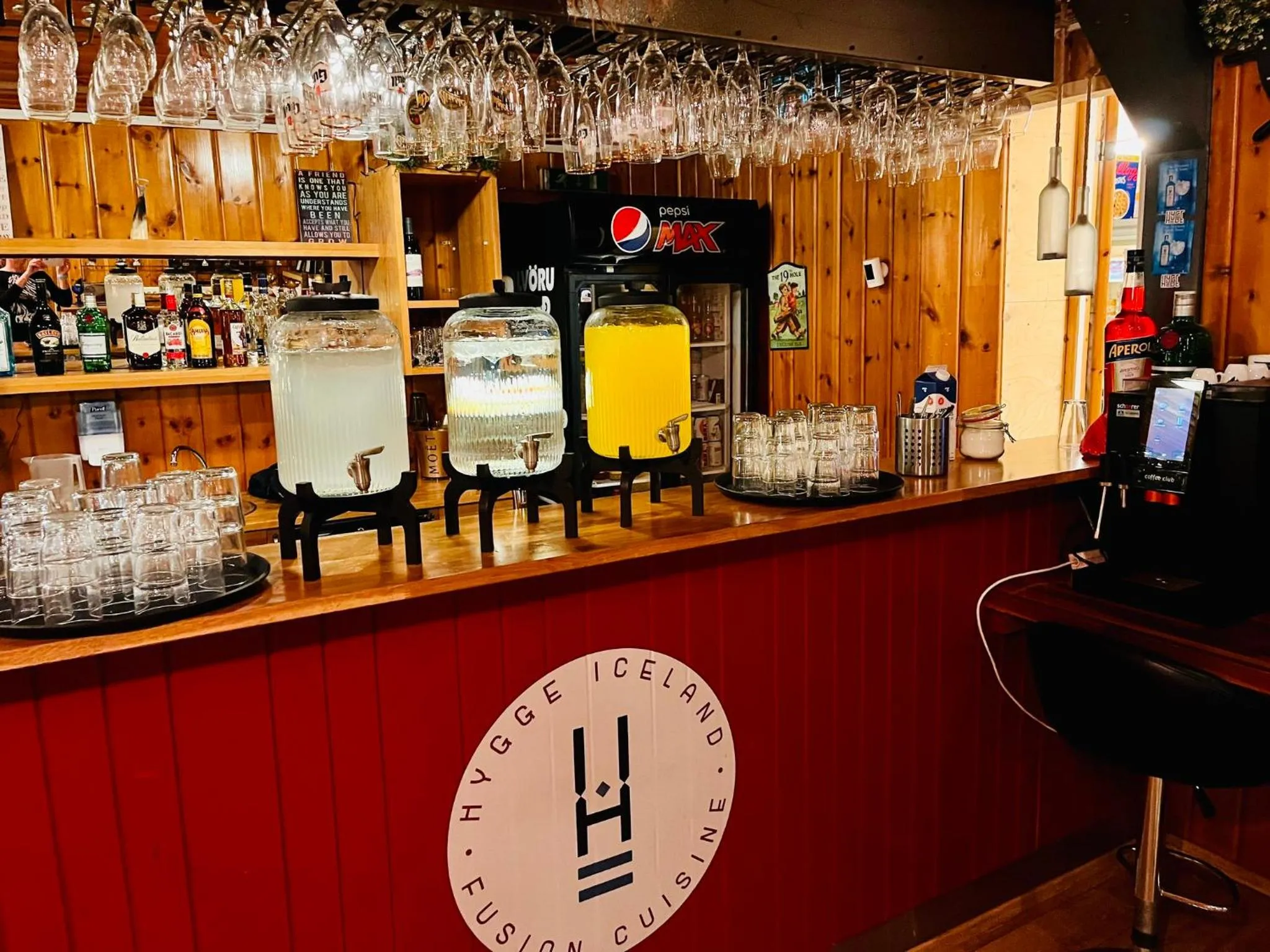 Lounge or bar in Hellisholar Cottages