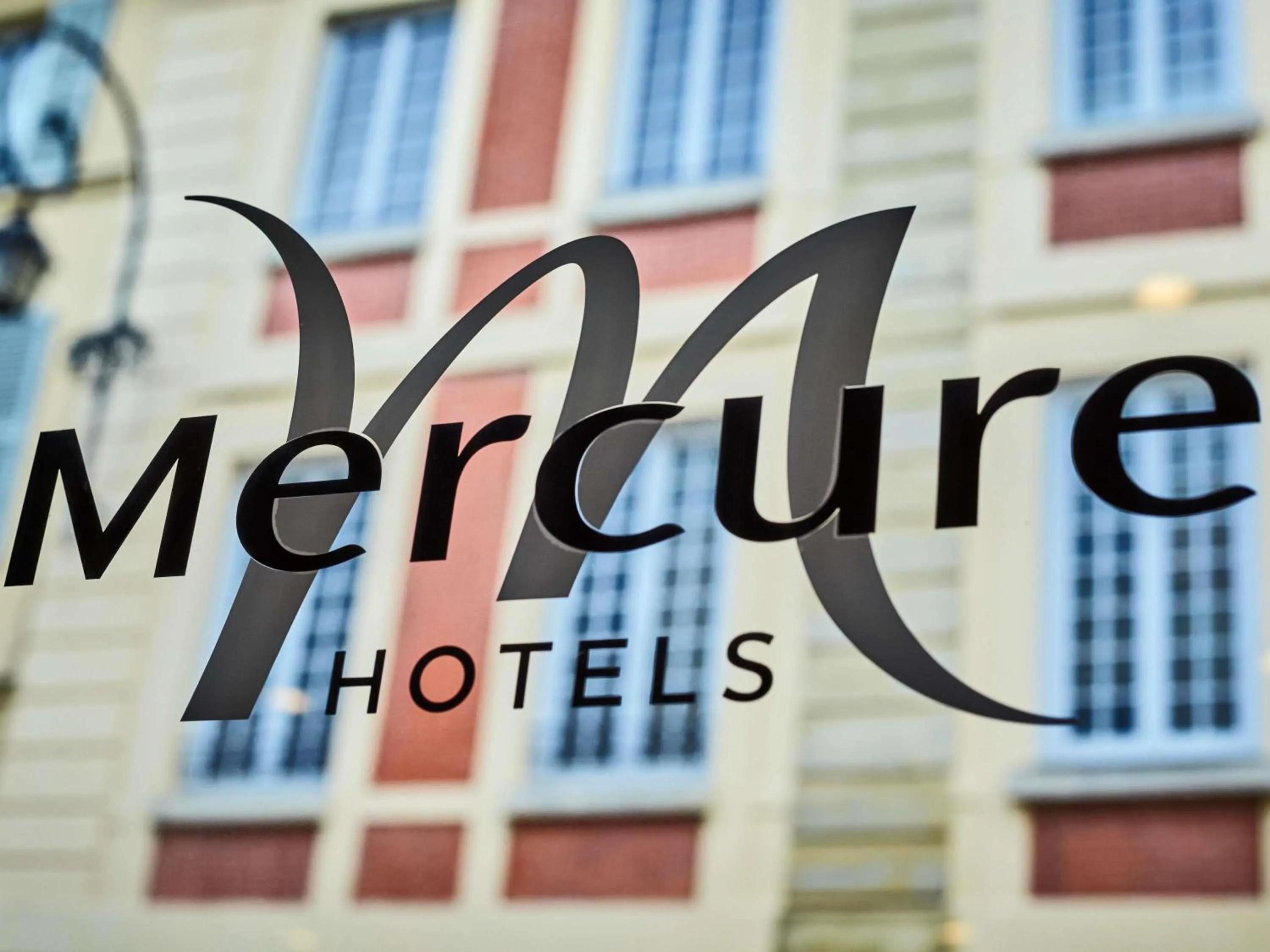 Business facilities in Mercure Versailles Chateau