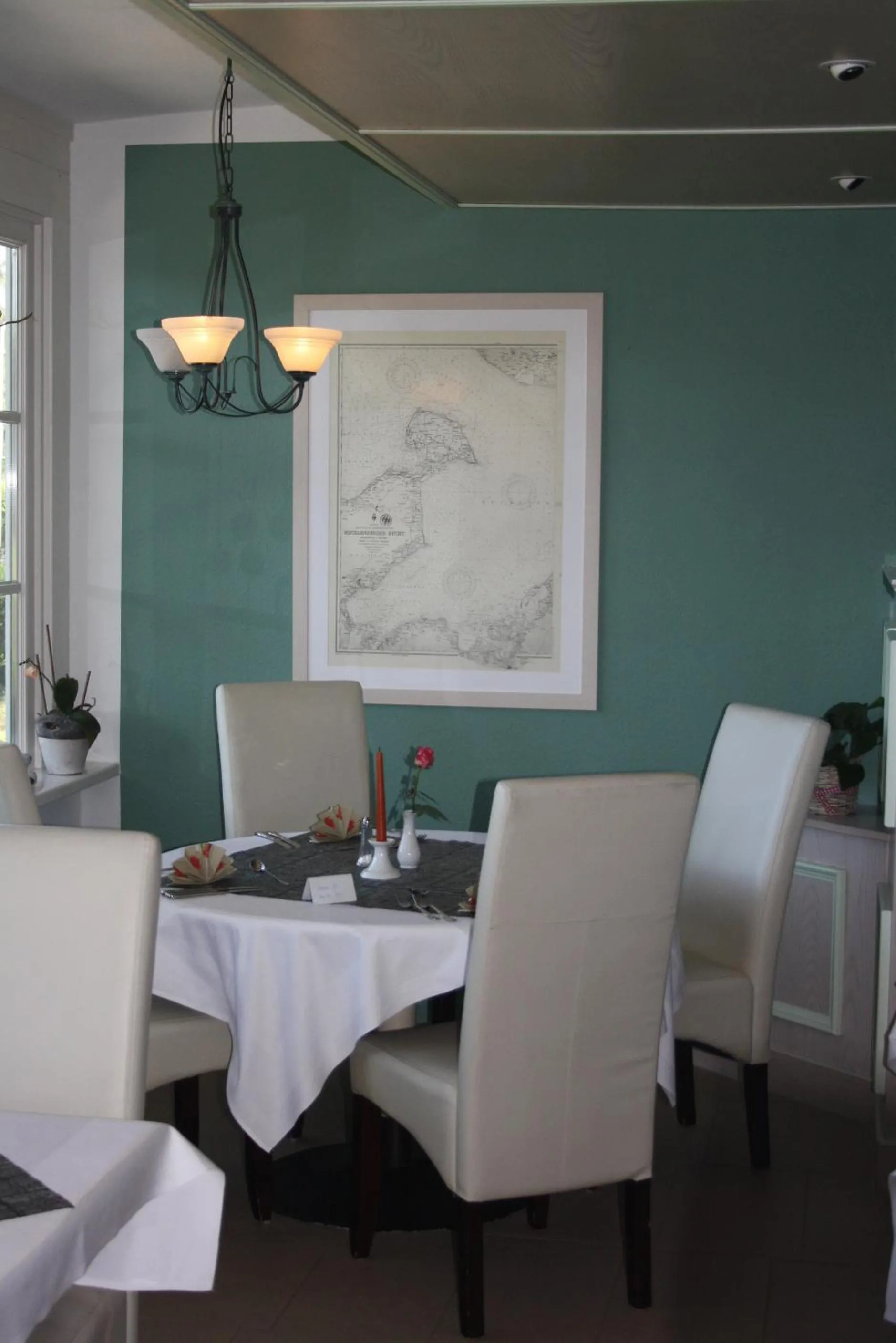 Restaurant/places to eat in Hotel Haus Kranich