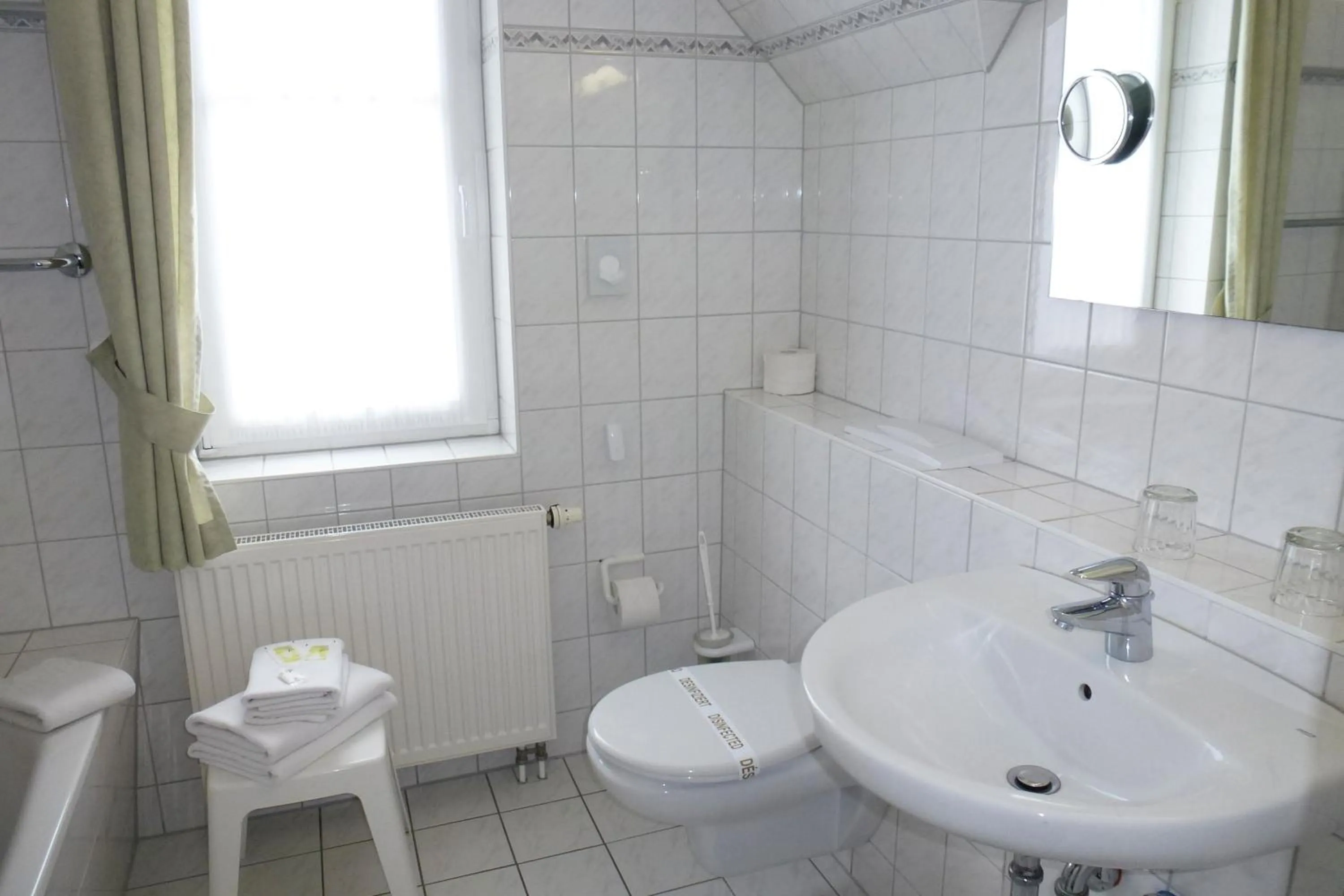 Bathroom in Hotel Haus Kranich