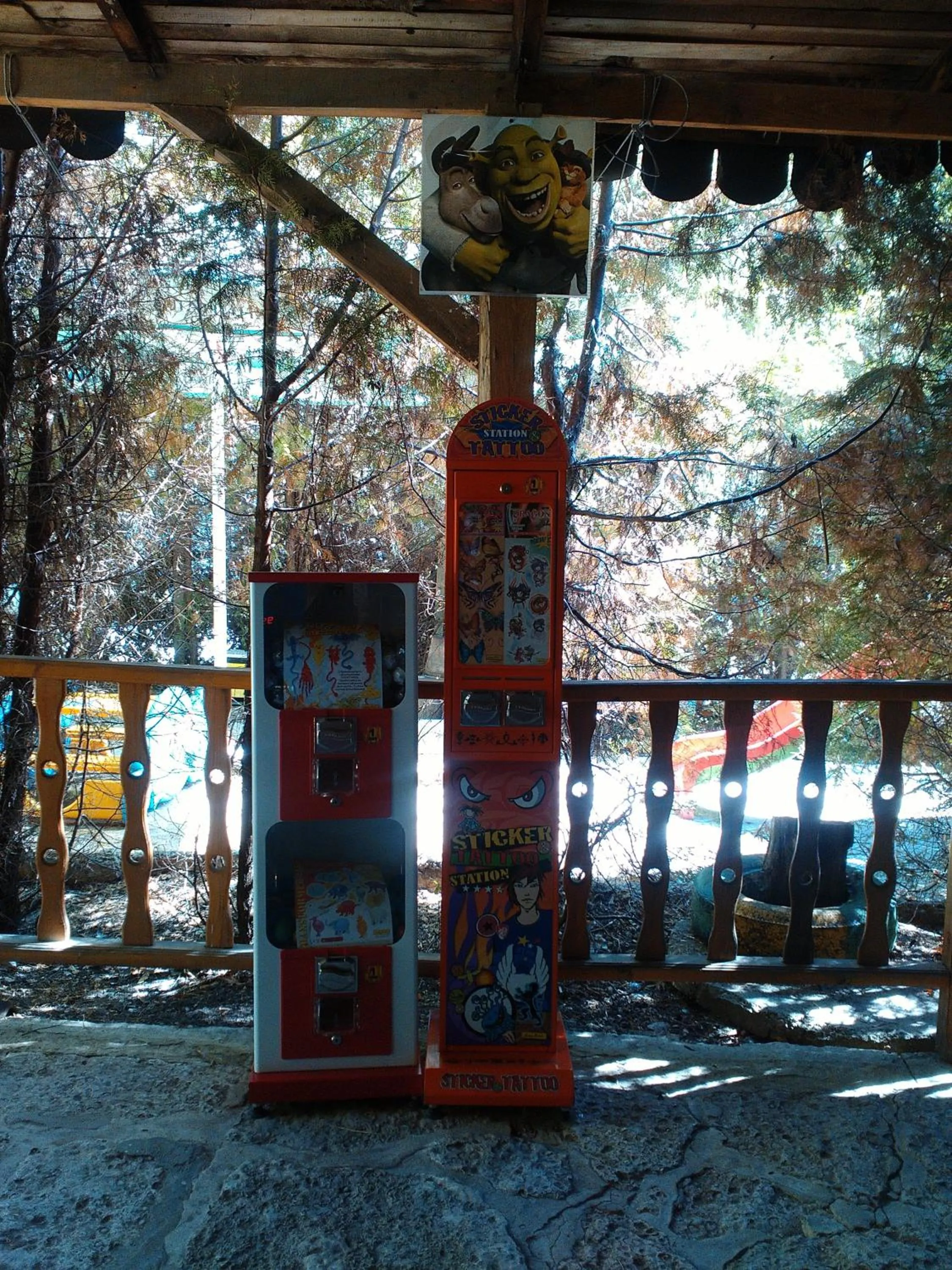 Entertainment in Nimpha Bungalows