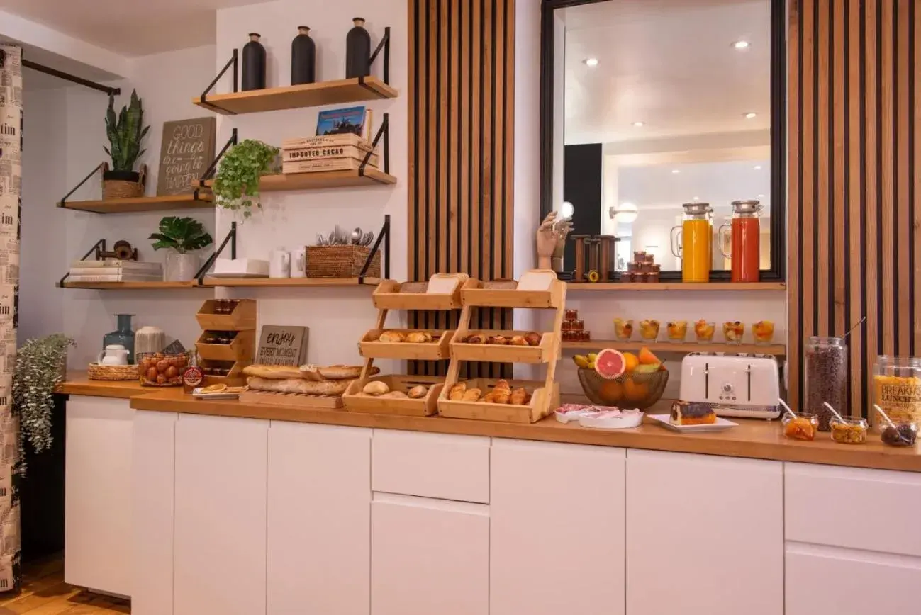 Breakfast in Hotel La Manufacture Breakfast in Hotel La Manufacture